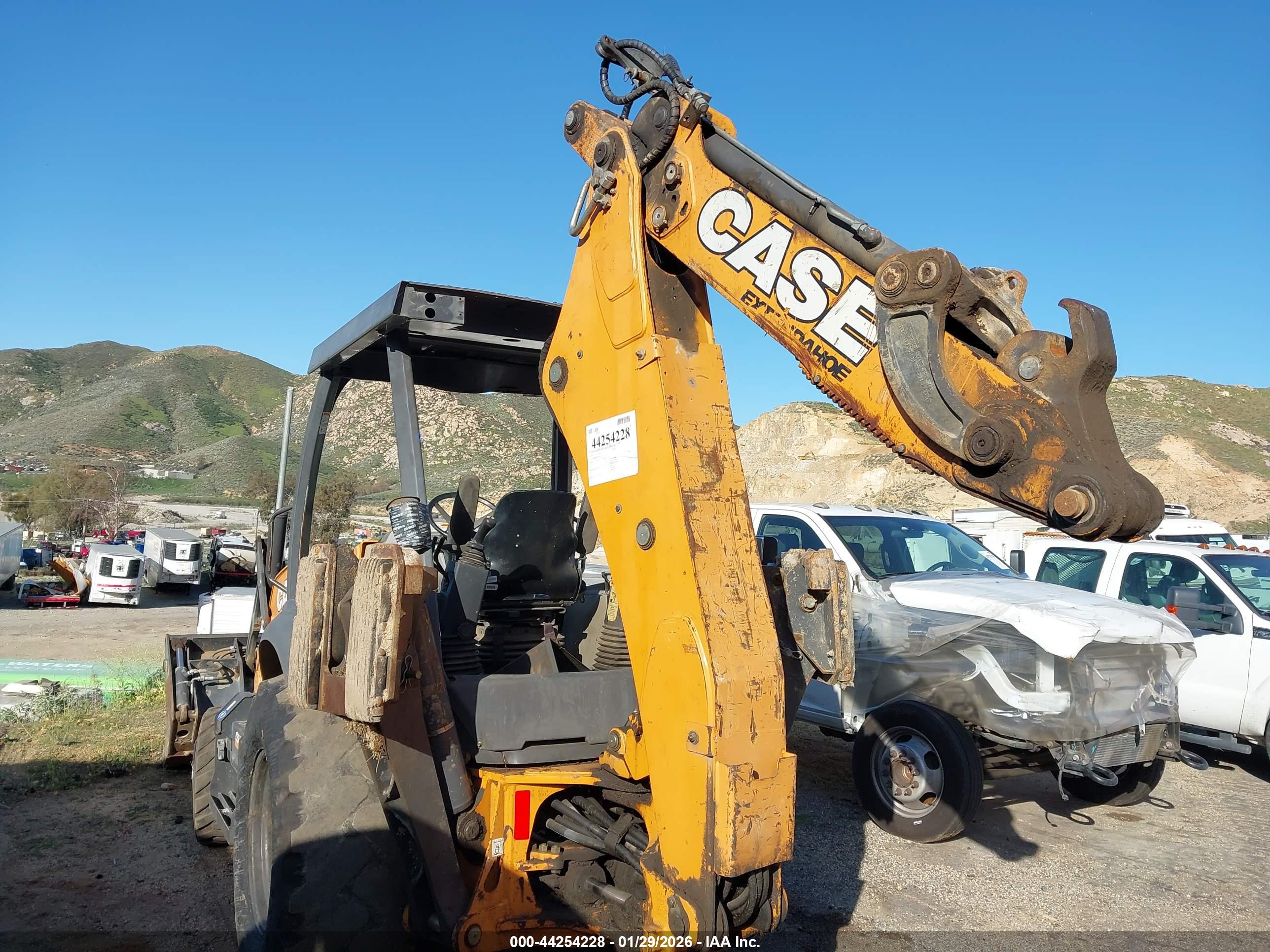 CASE 580SN image 3