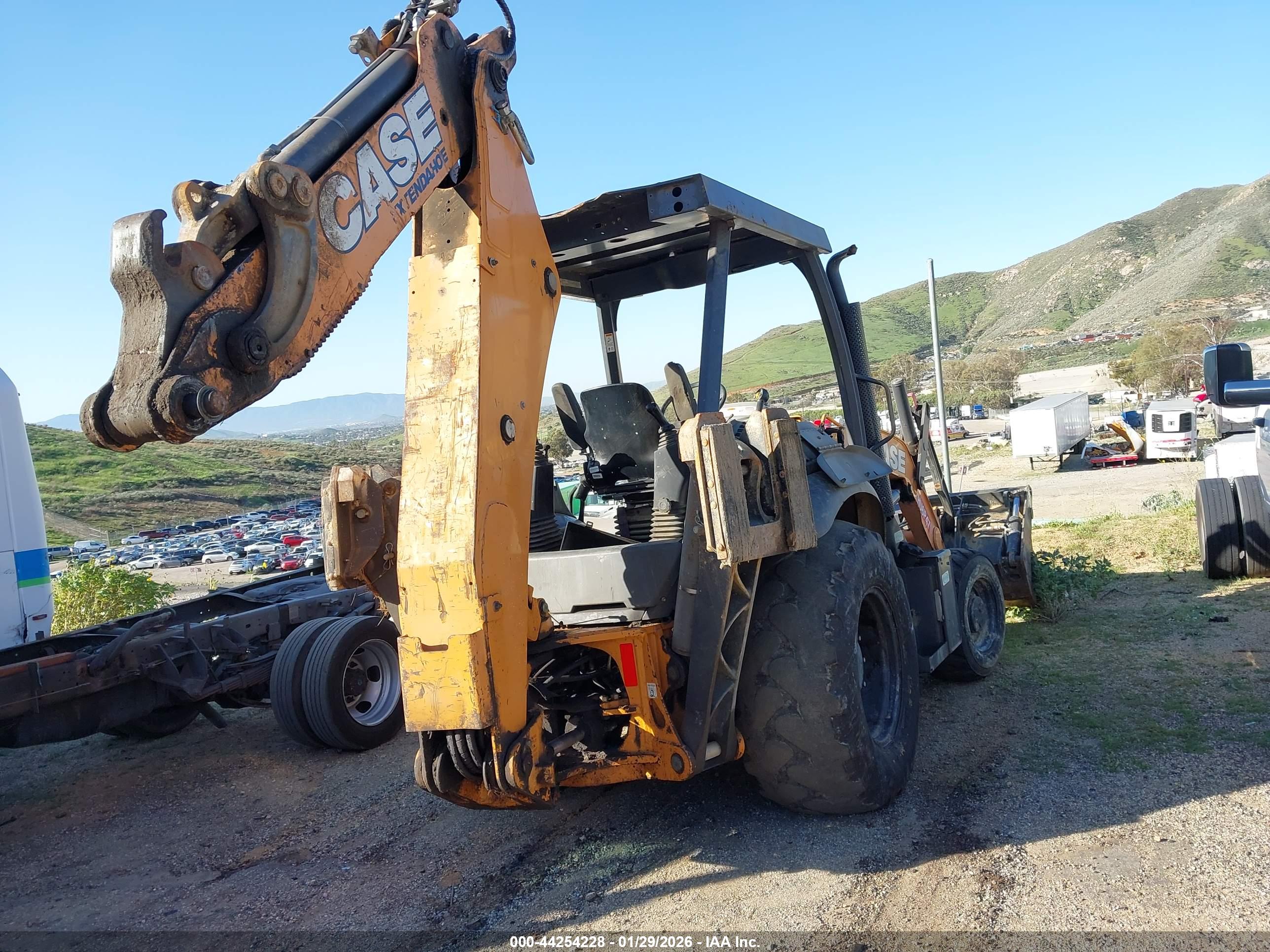 CASE 580SN image 4