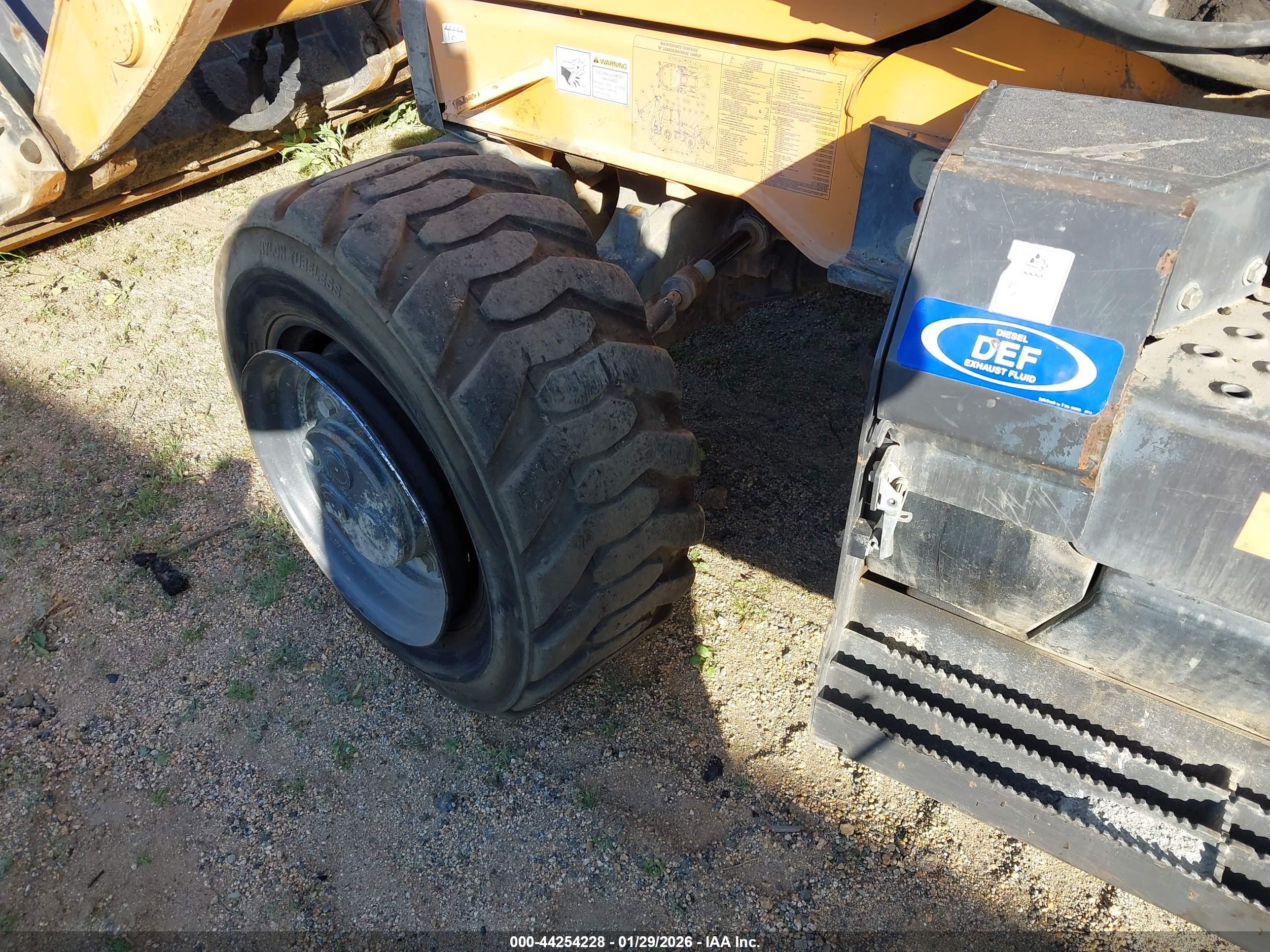 CASE 580SN image 6