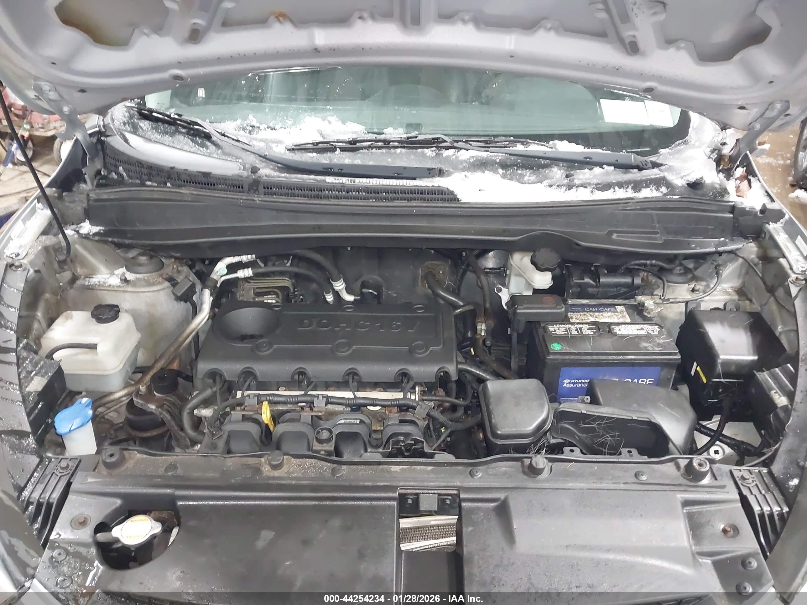 HYUNDAI TUCSON image 10