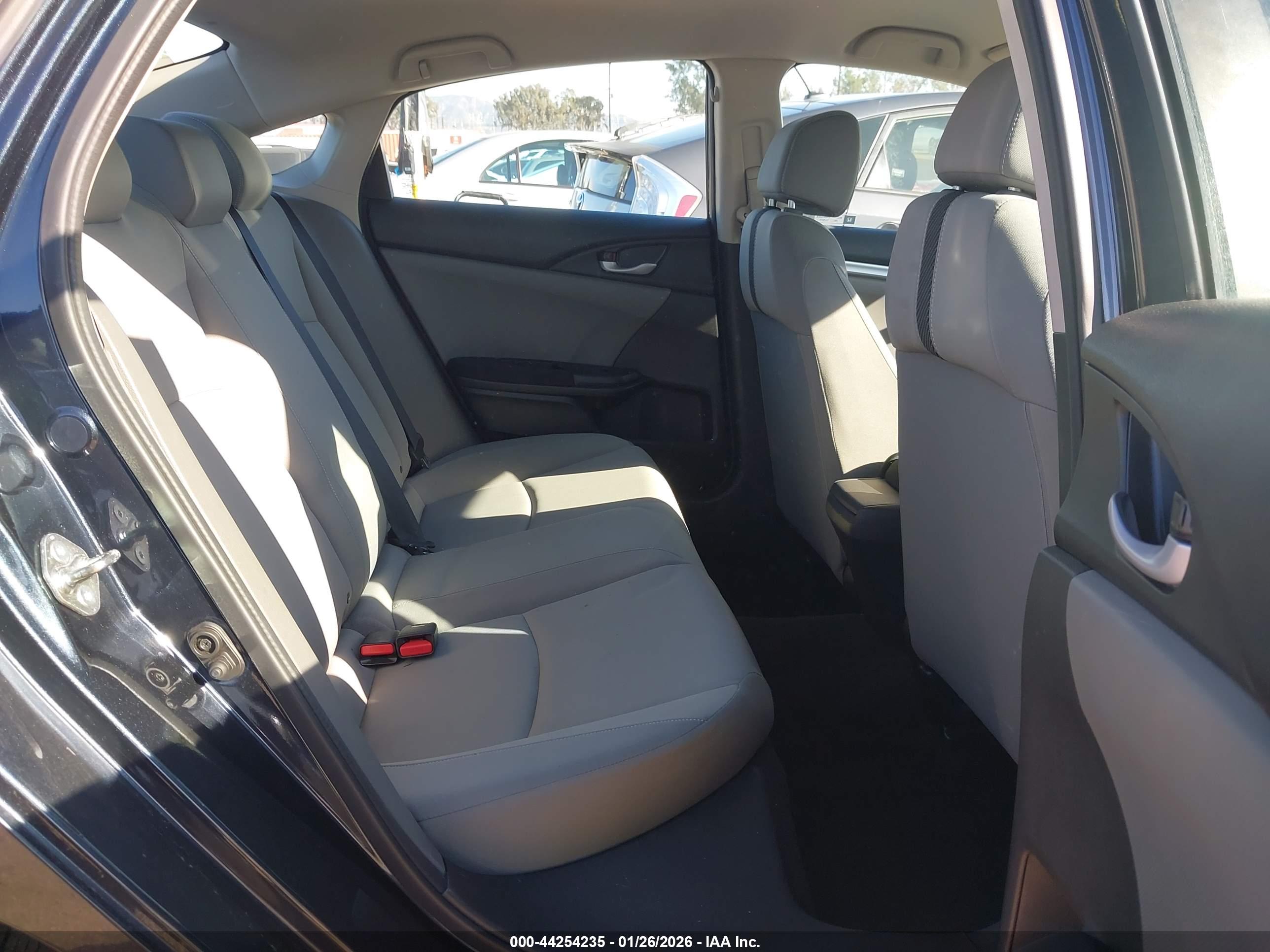 HONDA CIVIC image 8