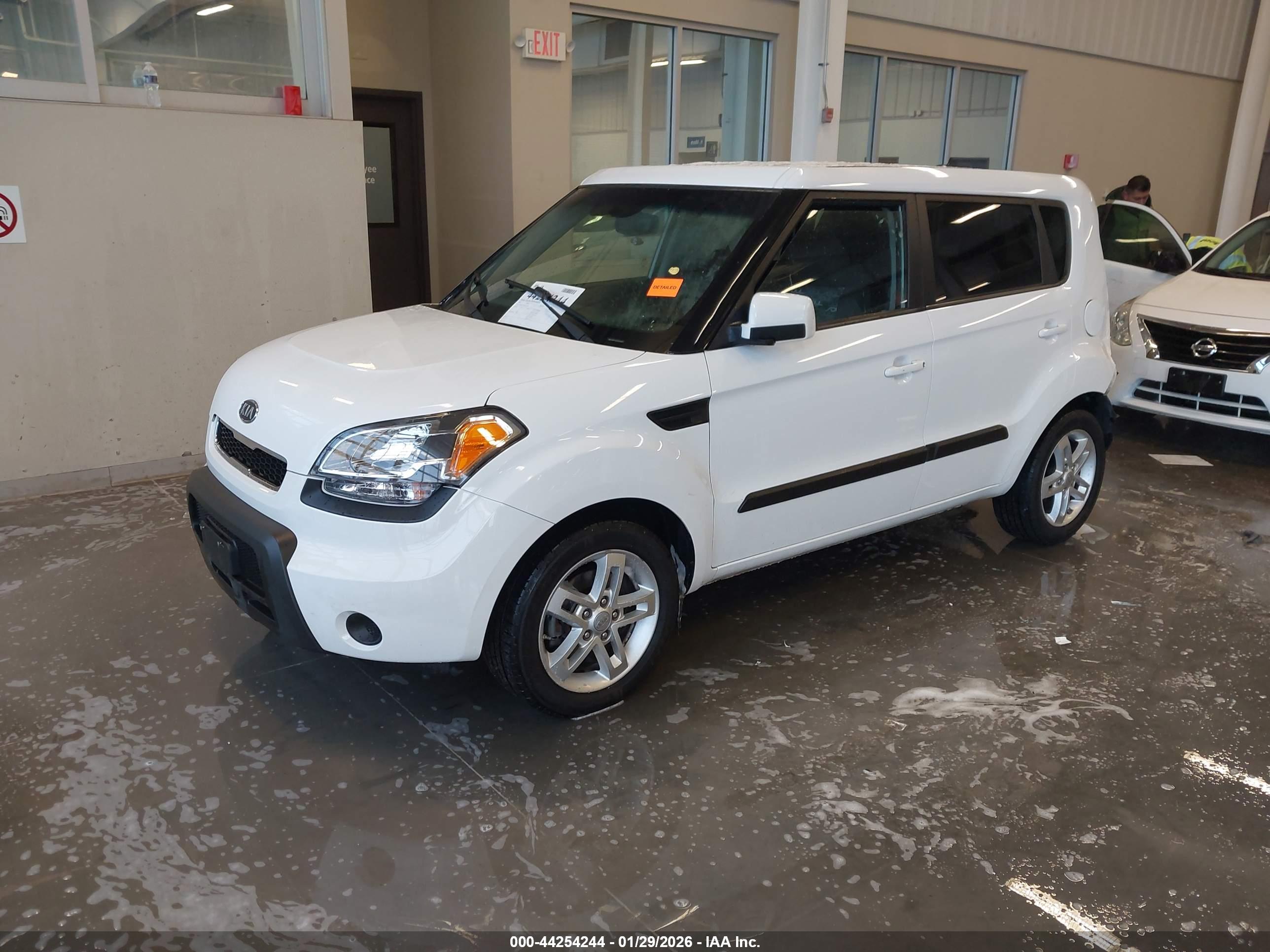 KIA SOUL image 2