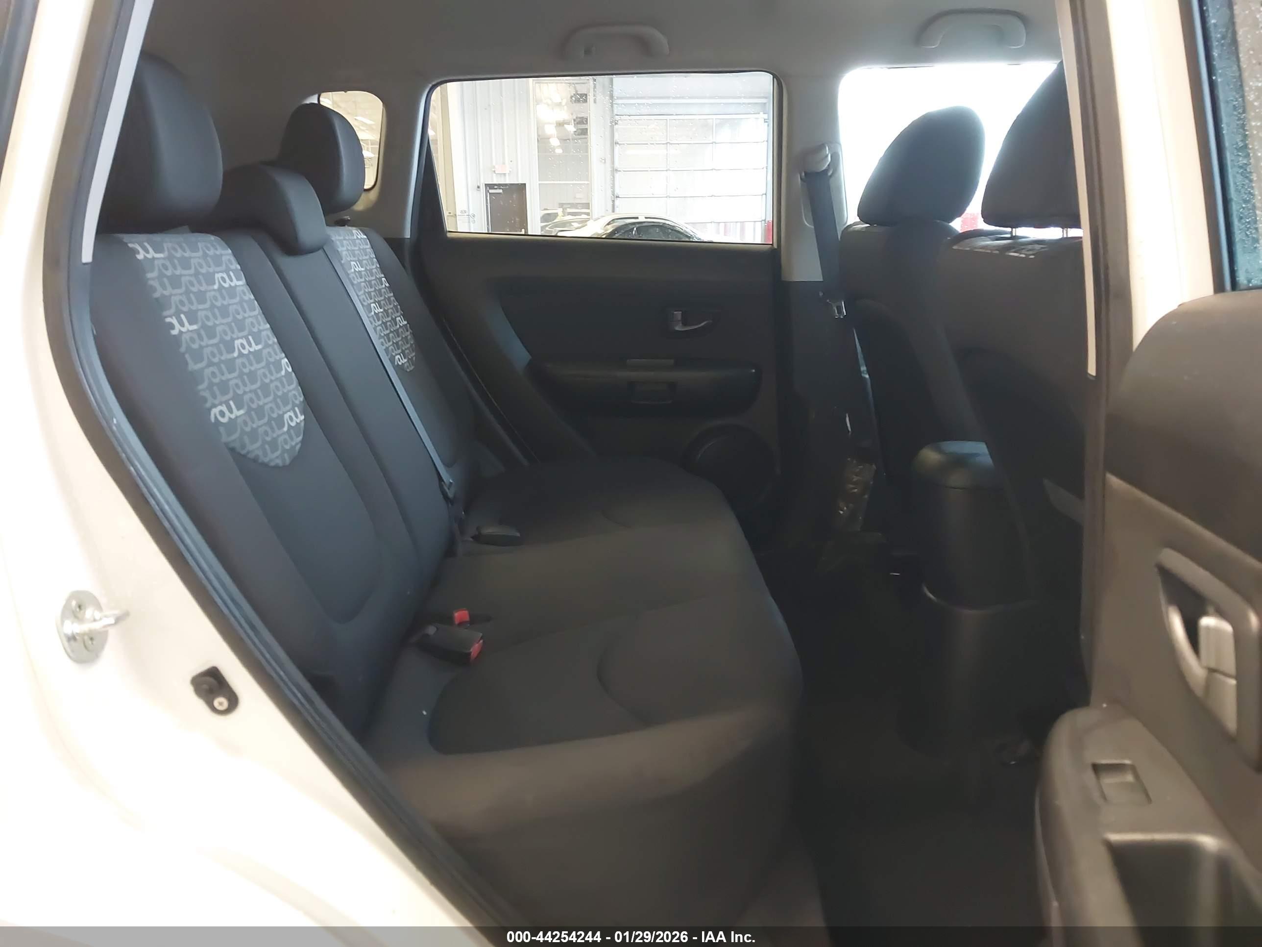 KIA SOUL image 8
