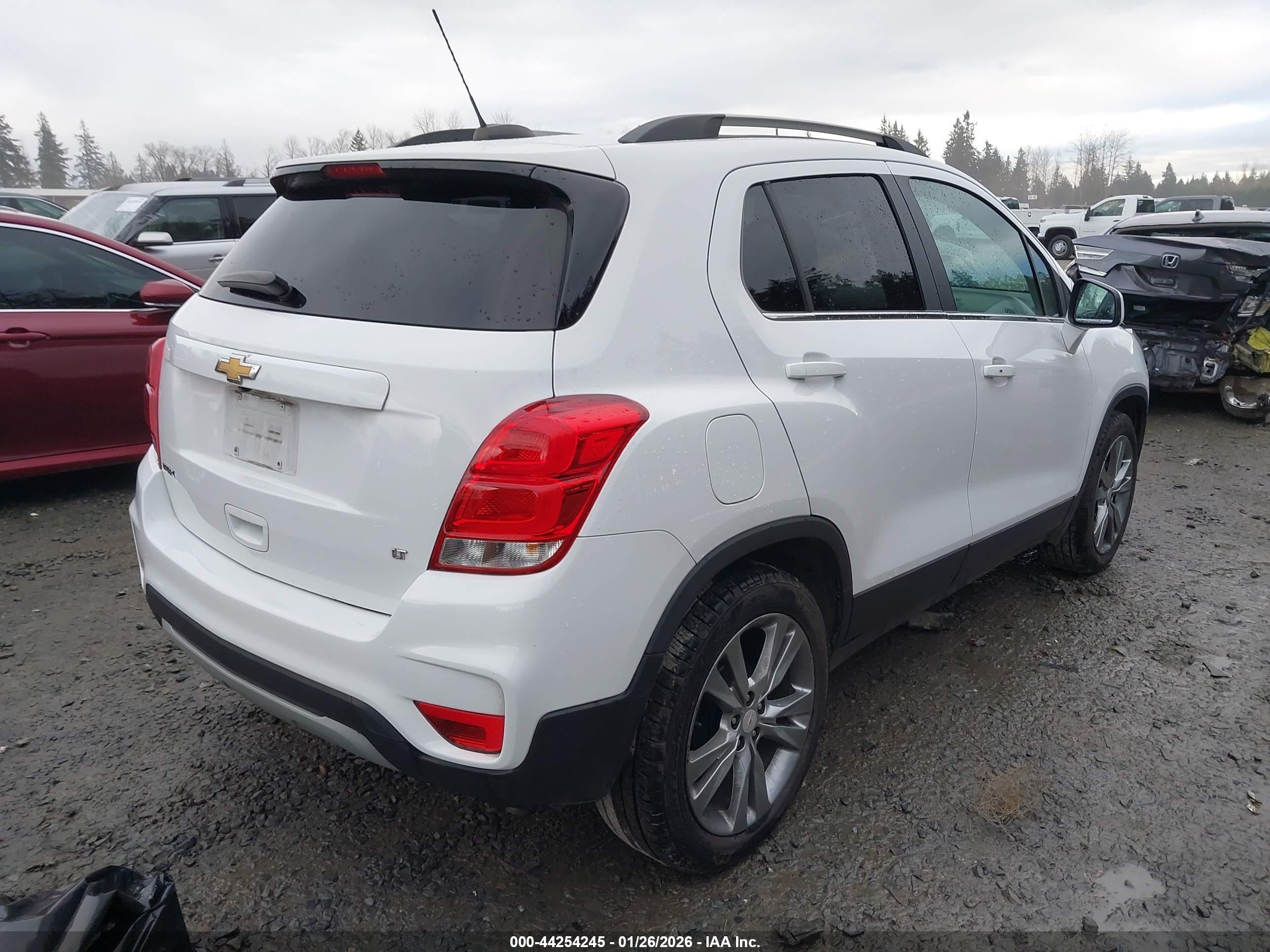 CHEVROLET TRAX image 4