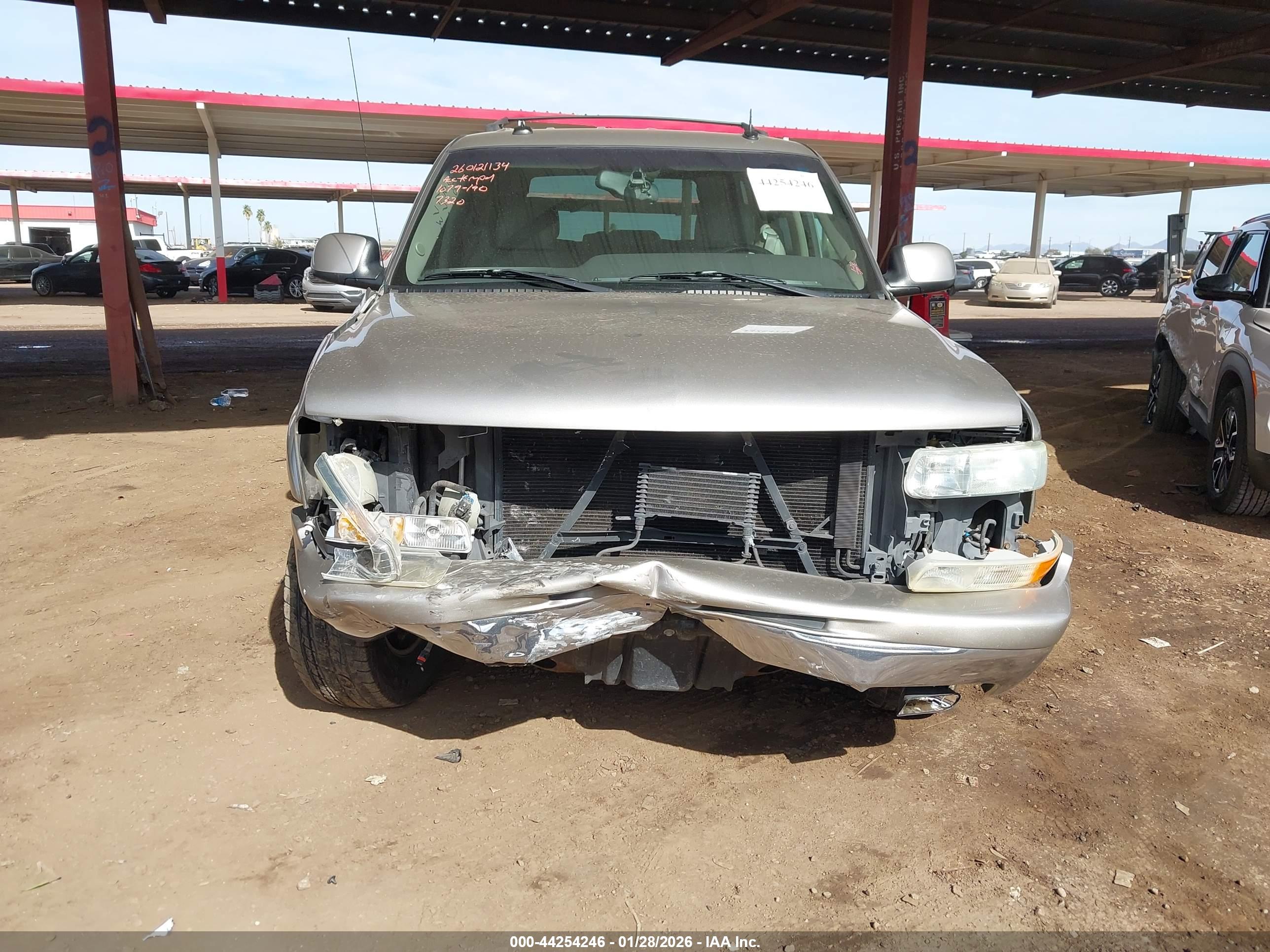 CHEVROLET TAHOE image 6