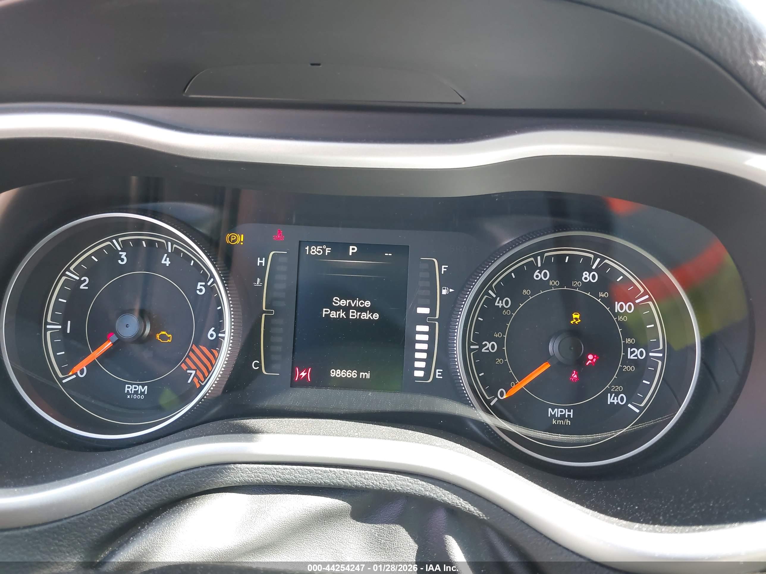 JEEP CHEROKEE image 7