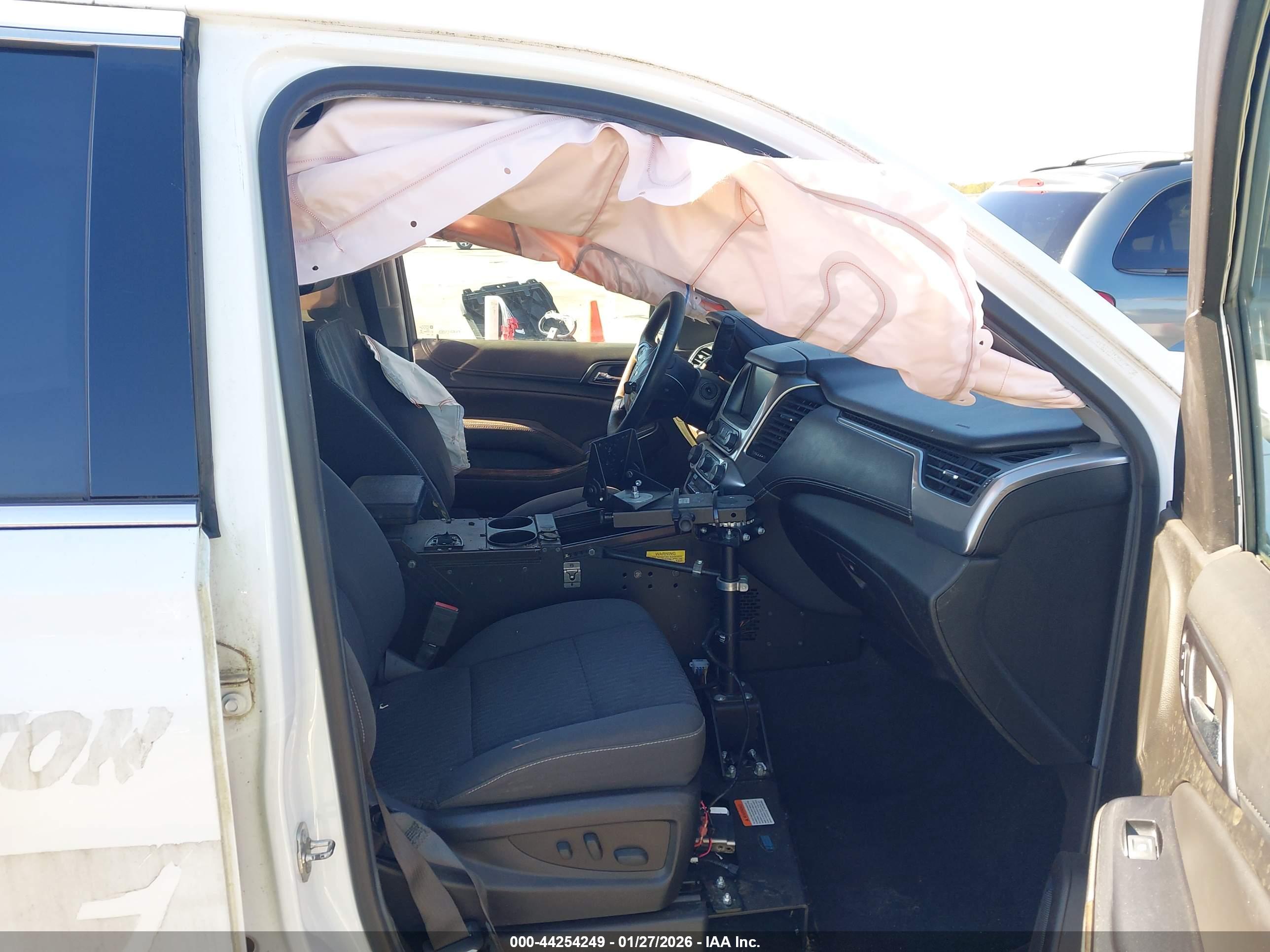 CHEVROLET TAHOE image 5