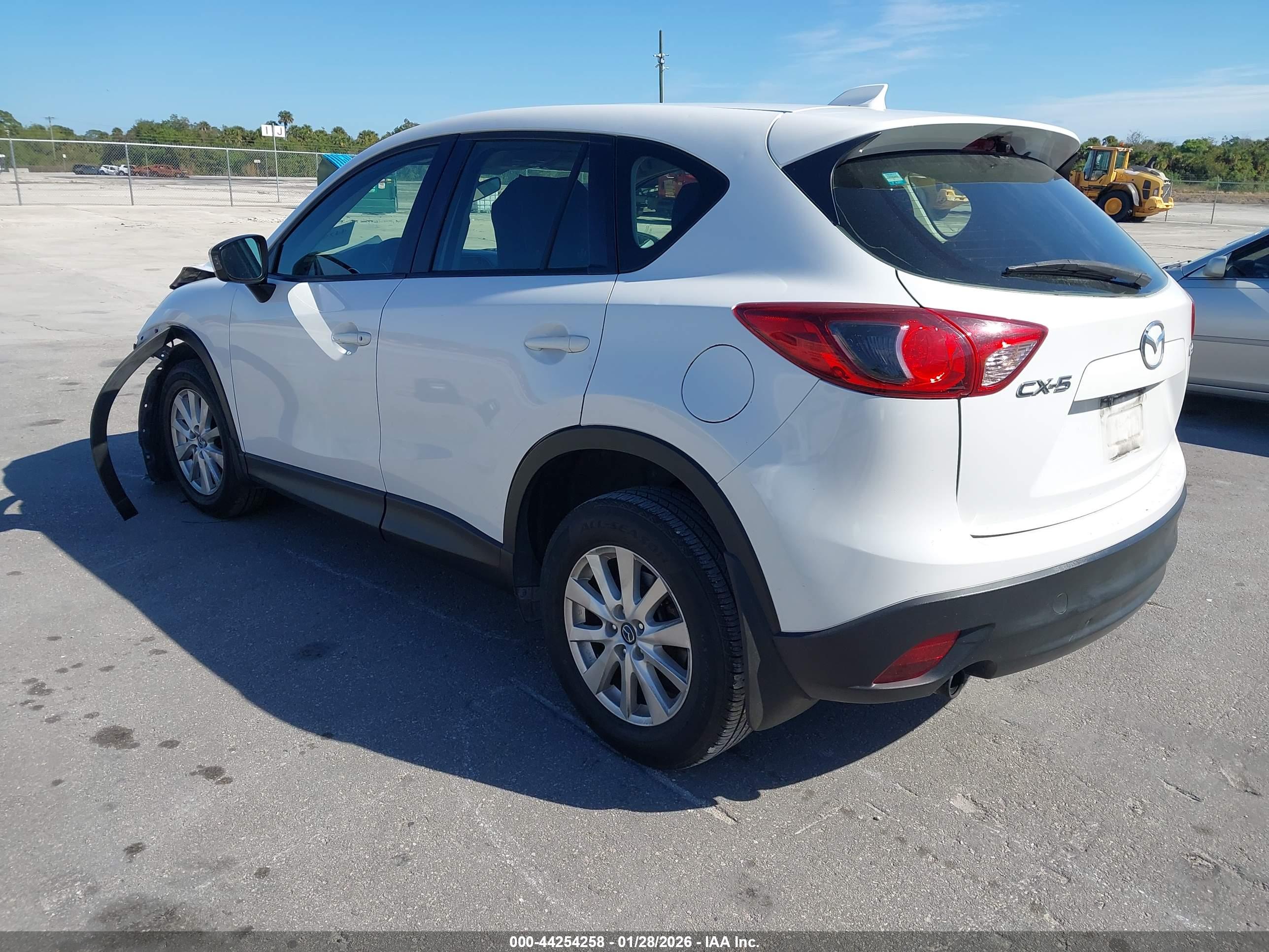 MAZDA CX-5 image 3