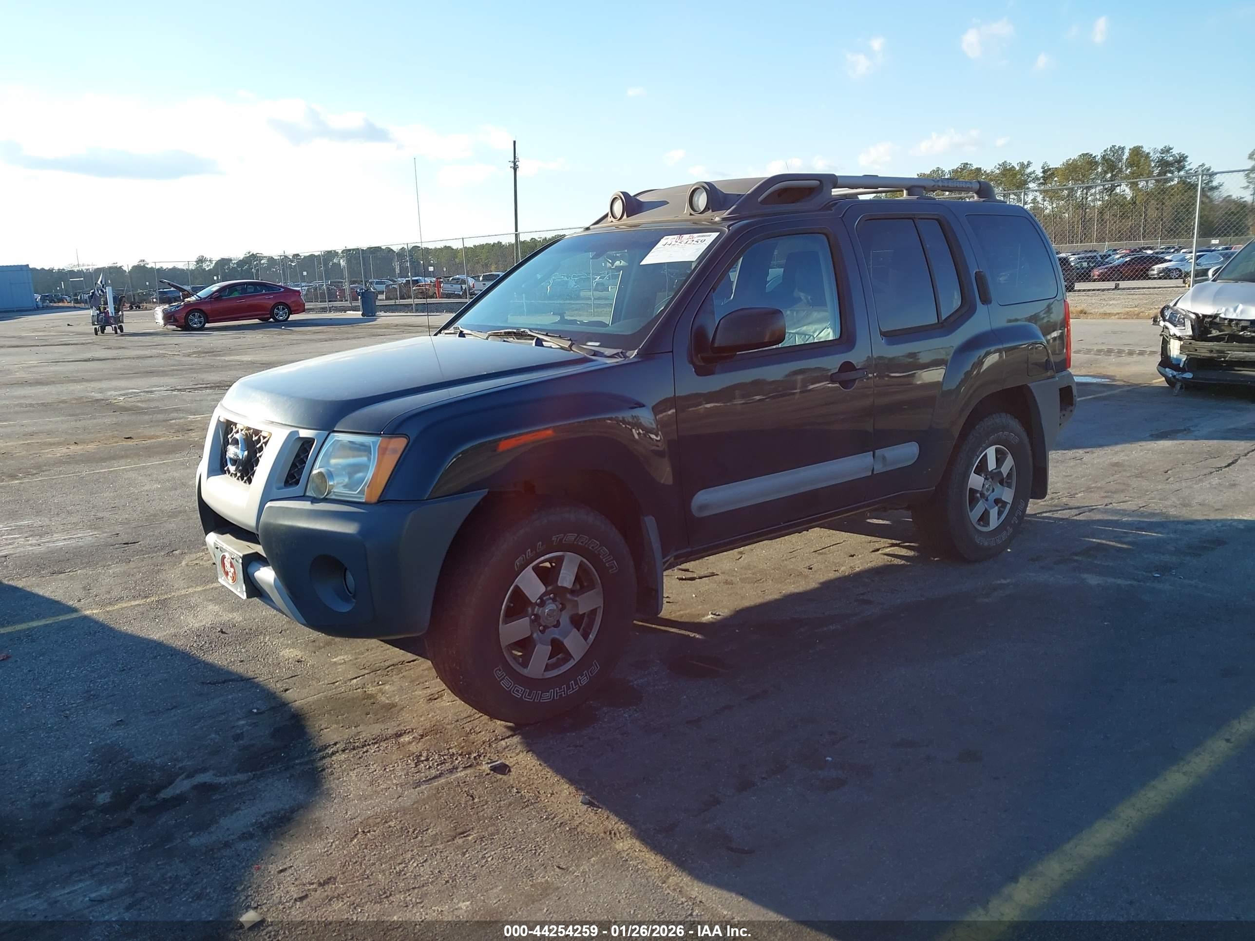 NISSAN XTERRA image 2