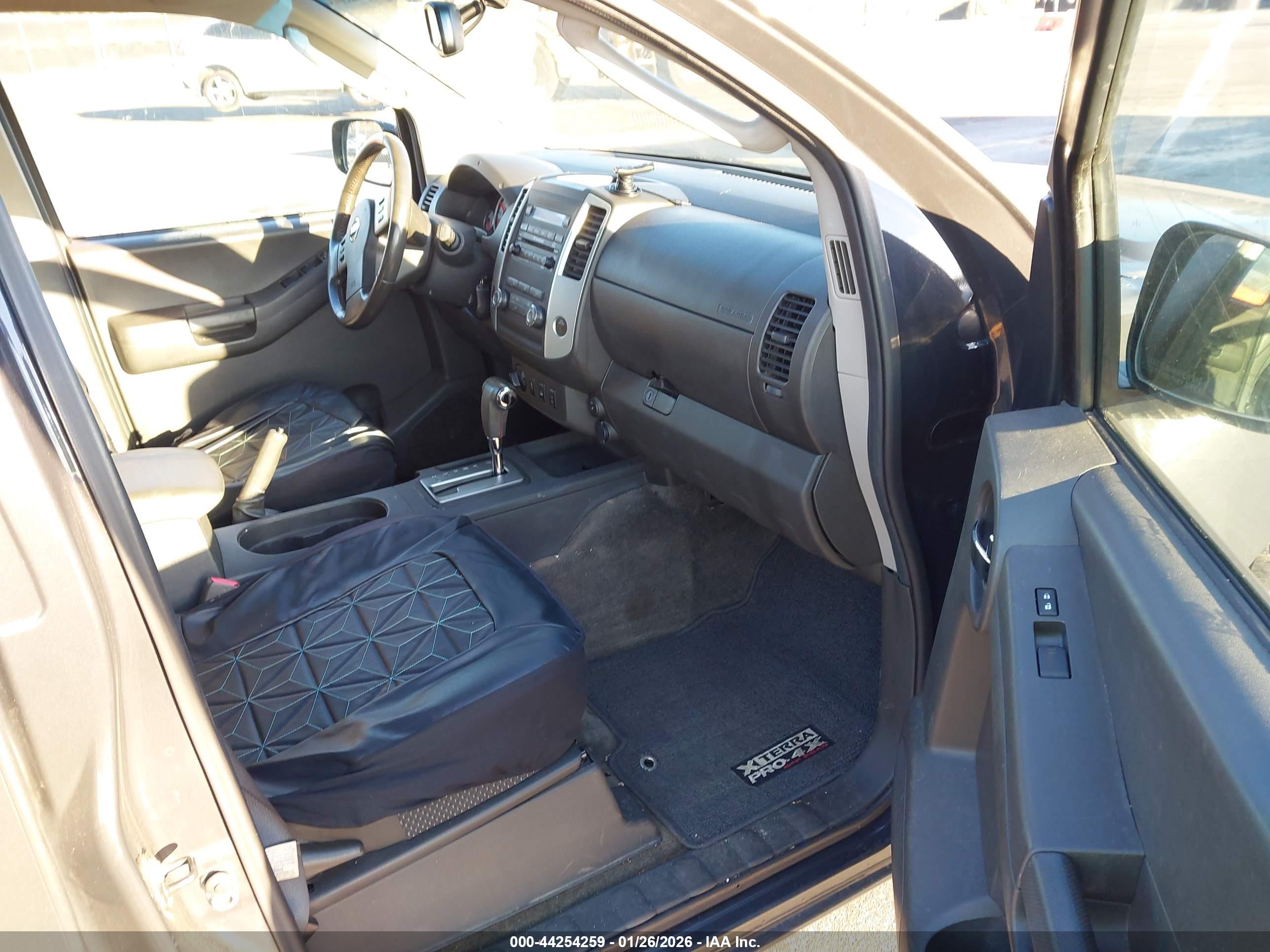 NISSAN XTERRA image 5