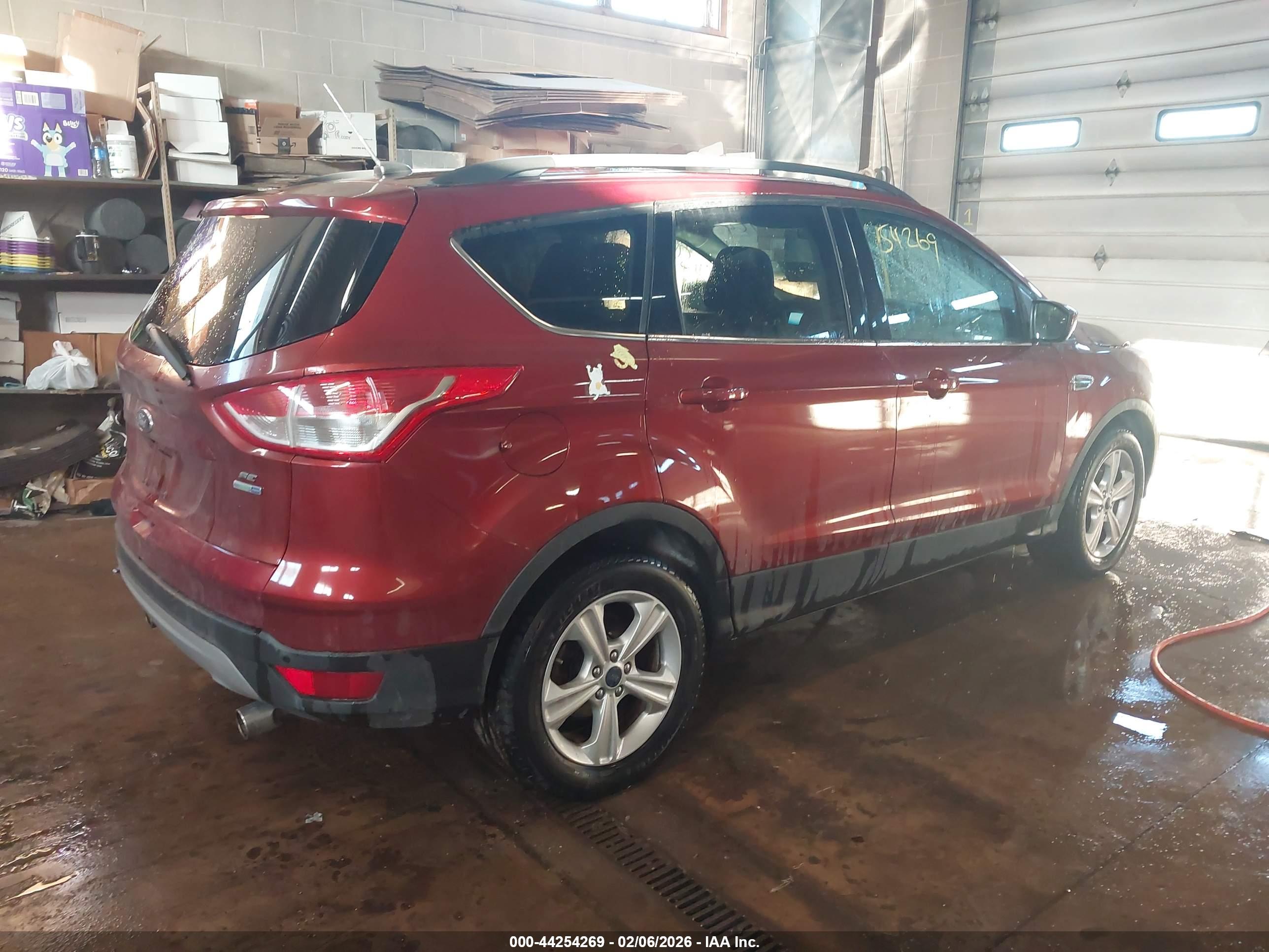 FORD ESCAPE image 4
