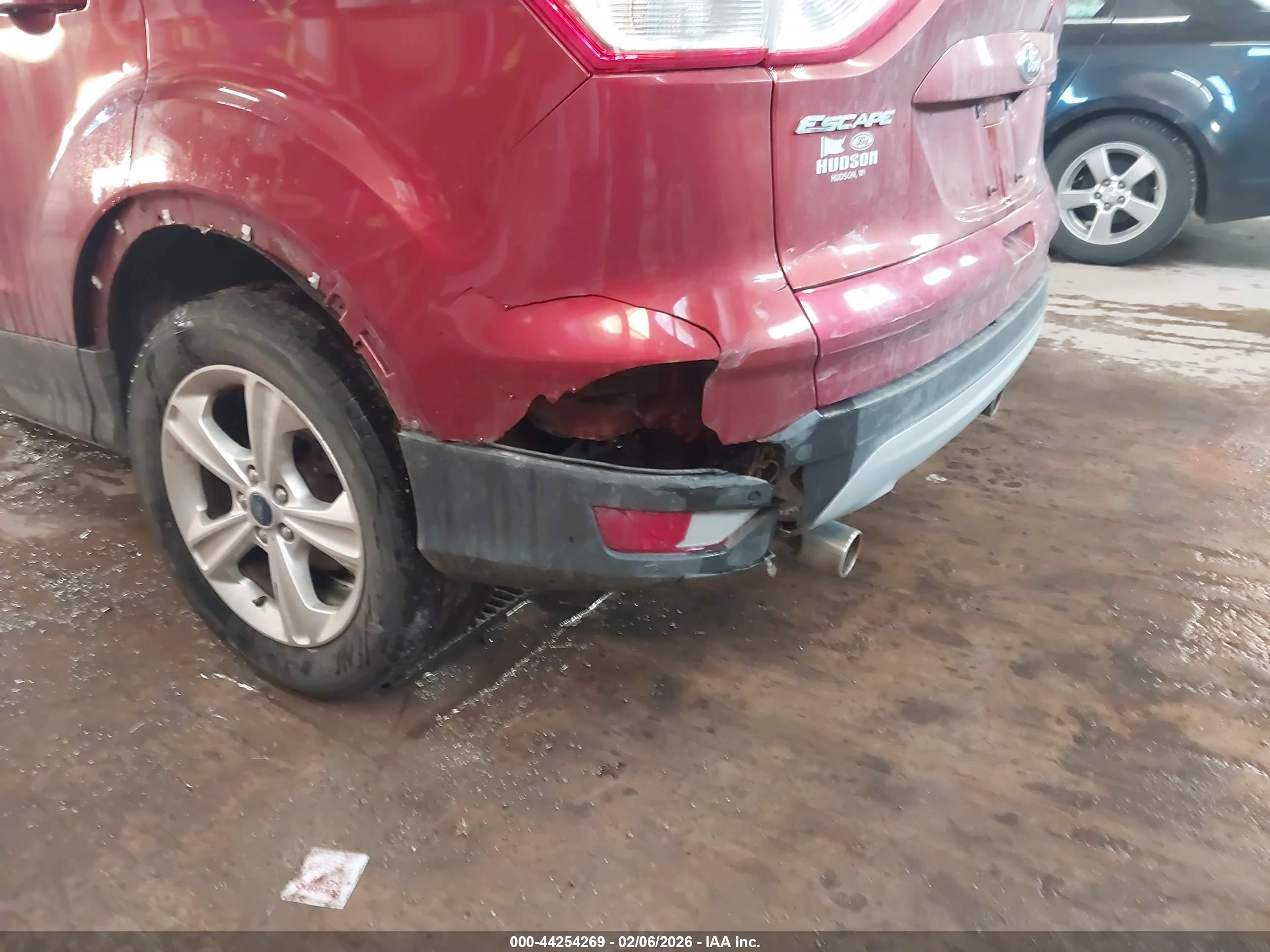 FORD ESCAPE image 6