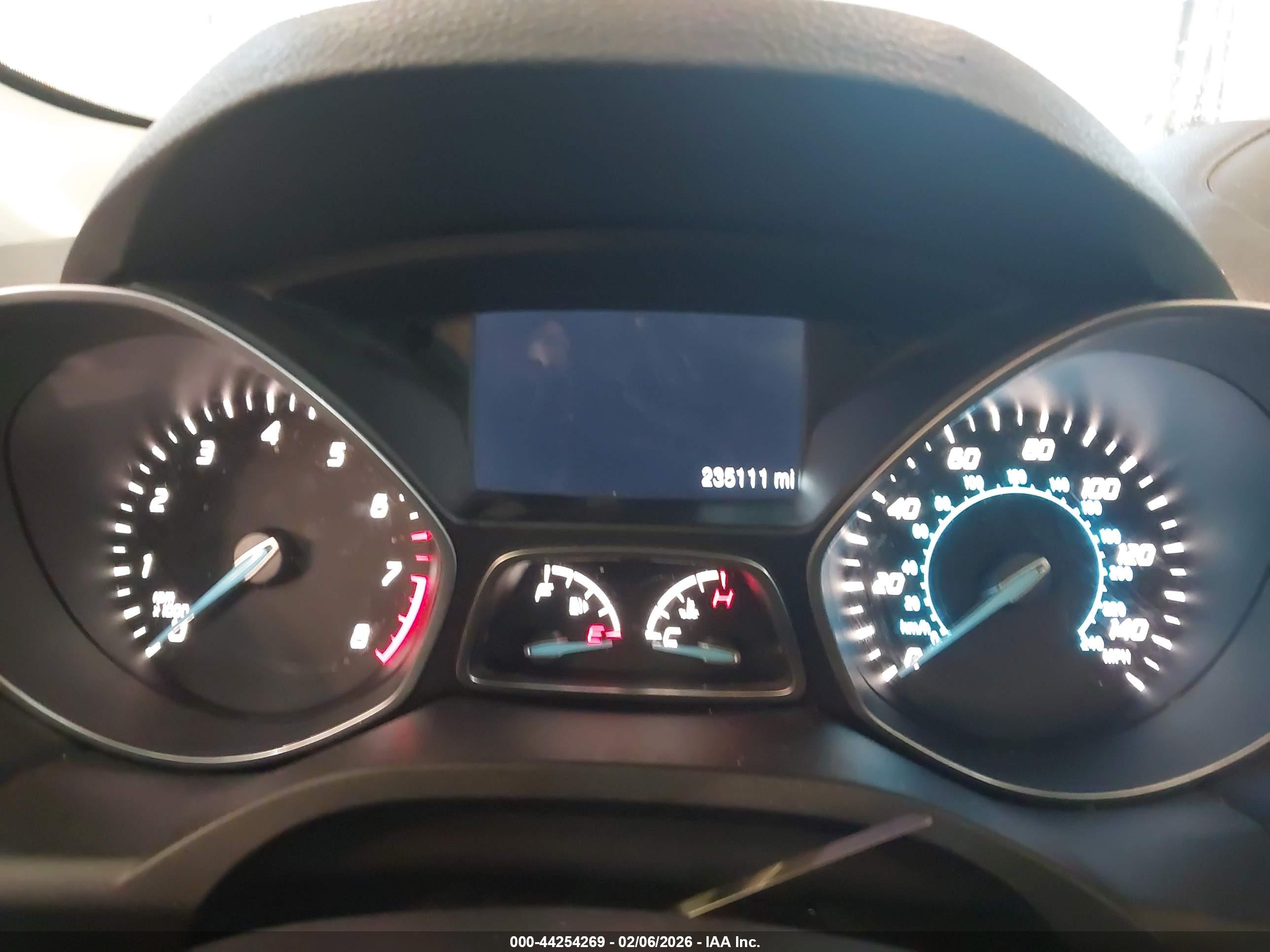 FORD ESCAPE image 7
