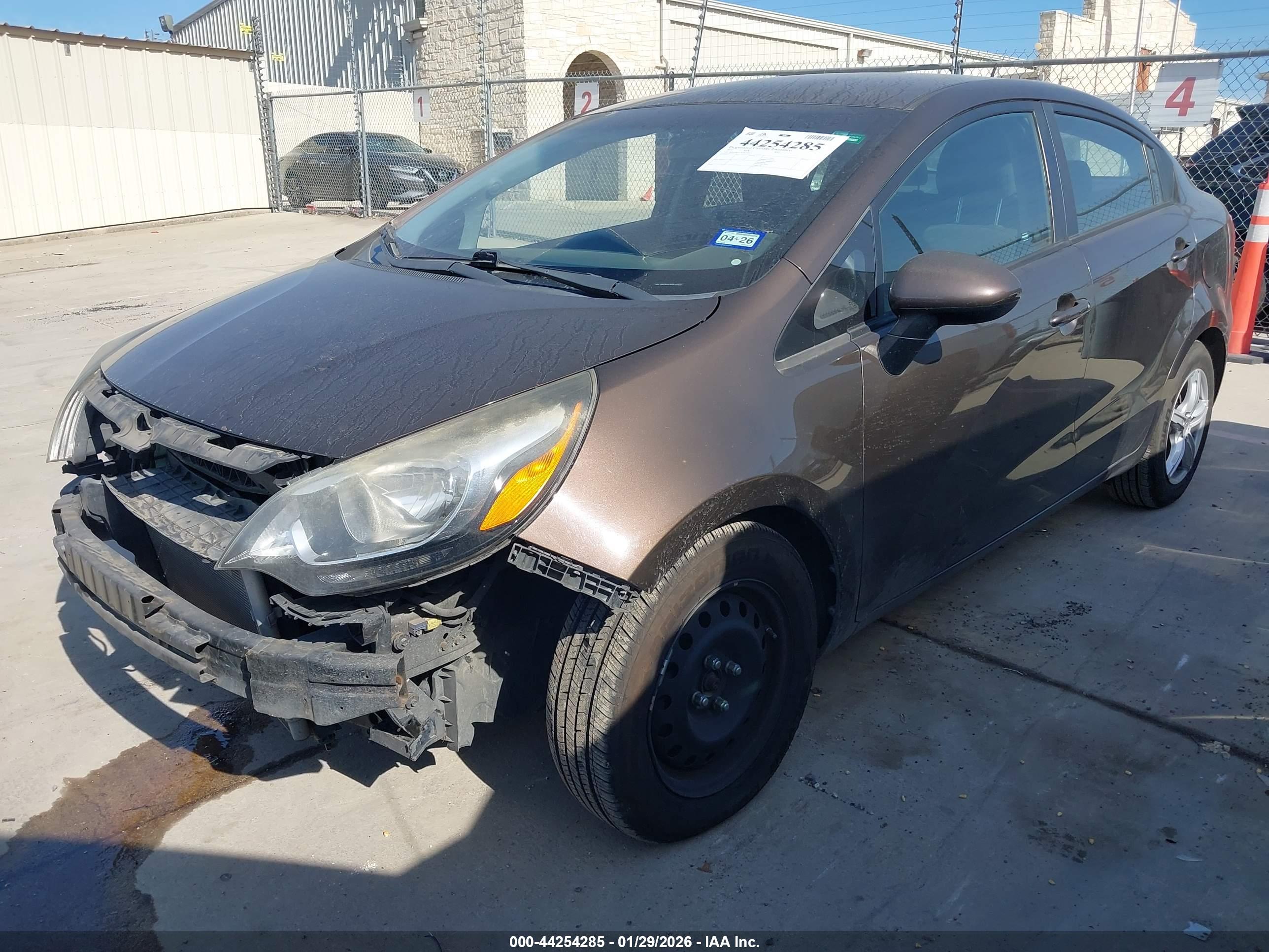 KIA RIO image 2