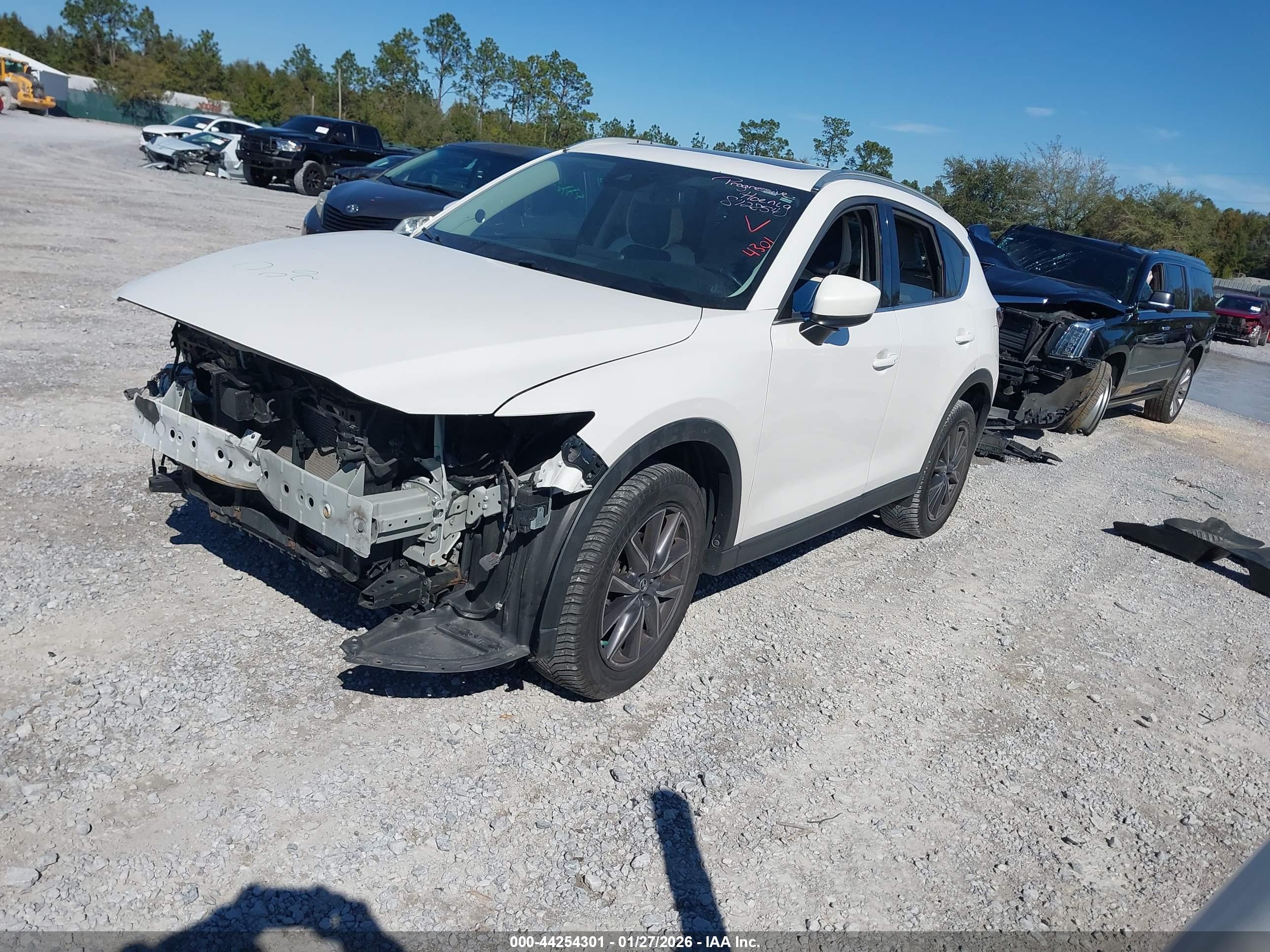 MAZDA CX-5 image 2