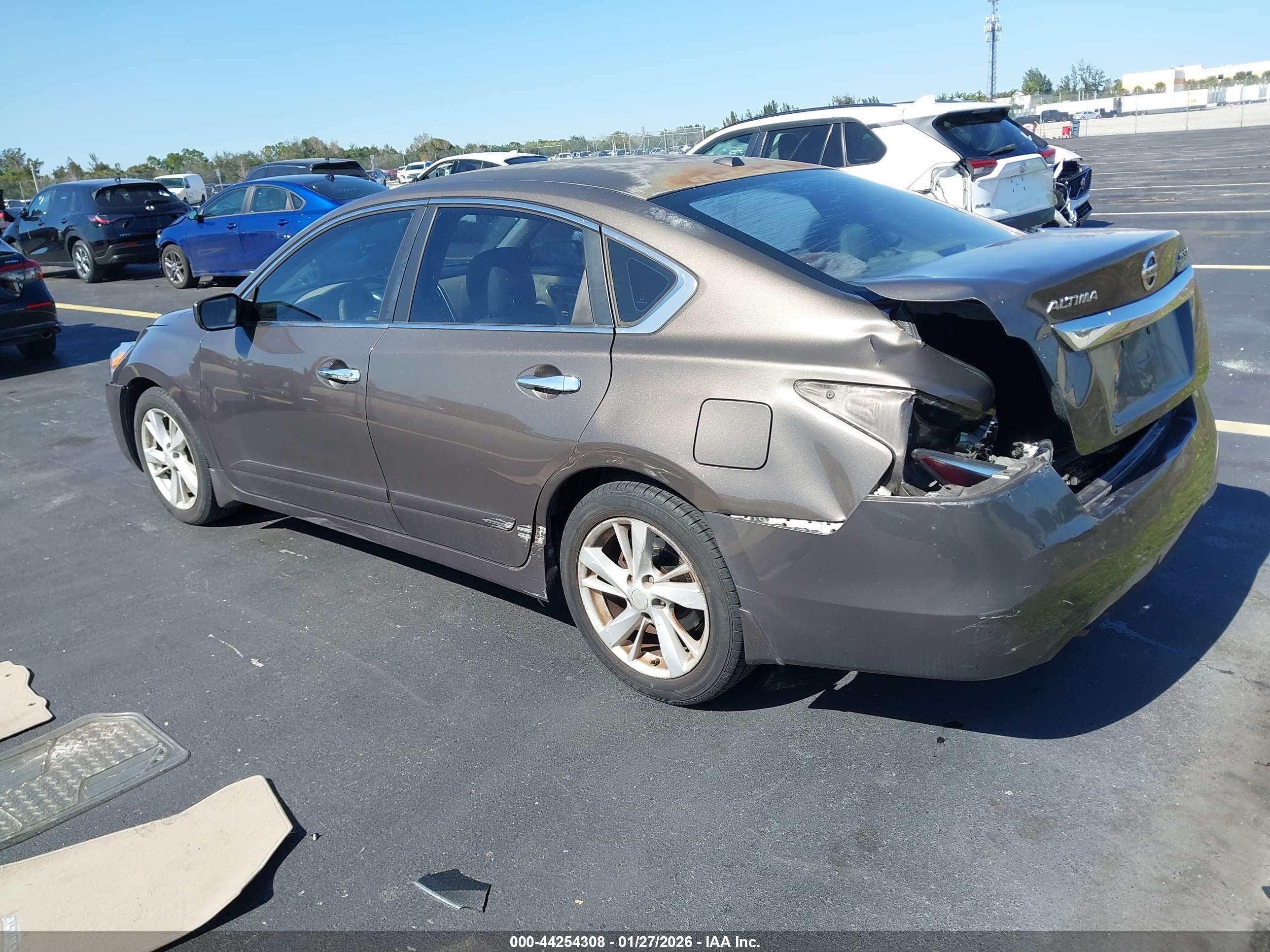NISSAN ALTIMA image 3