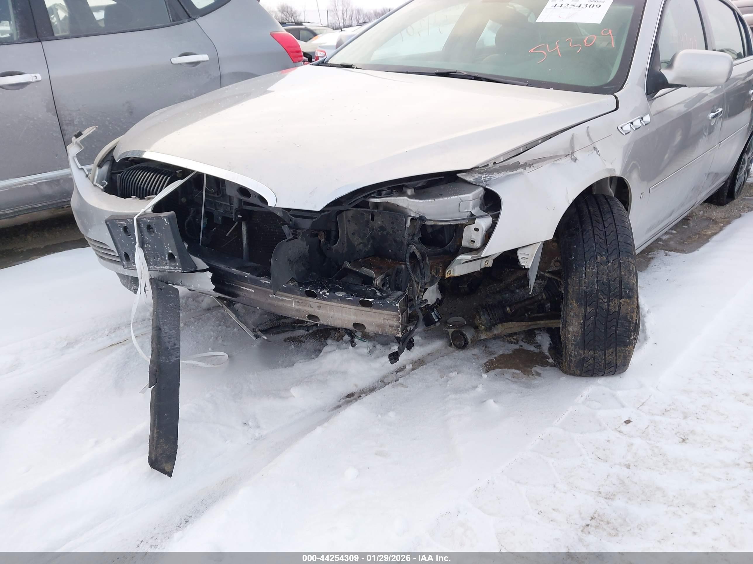 BUICK LUCERNE image 6