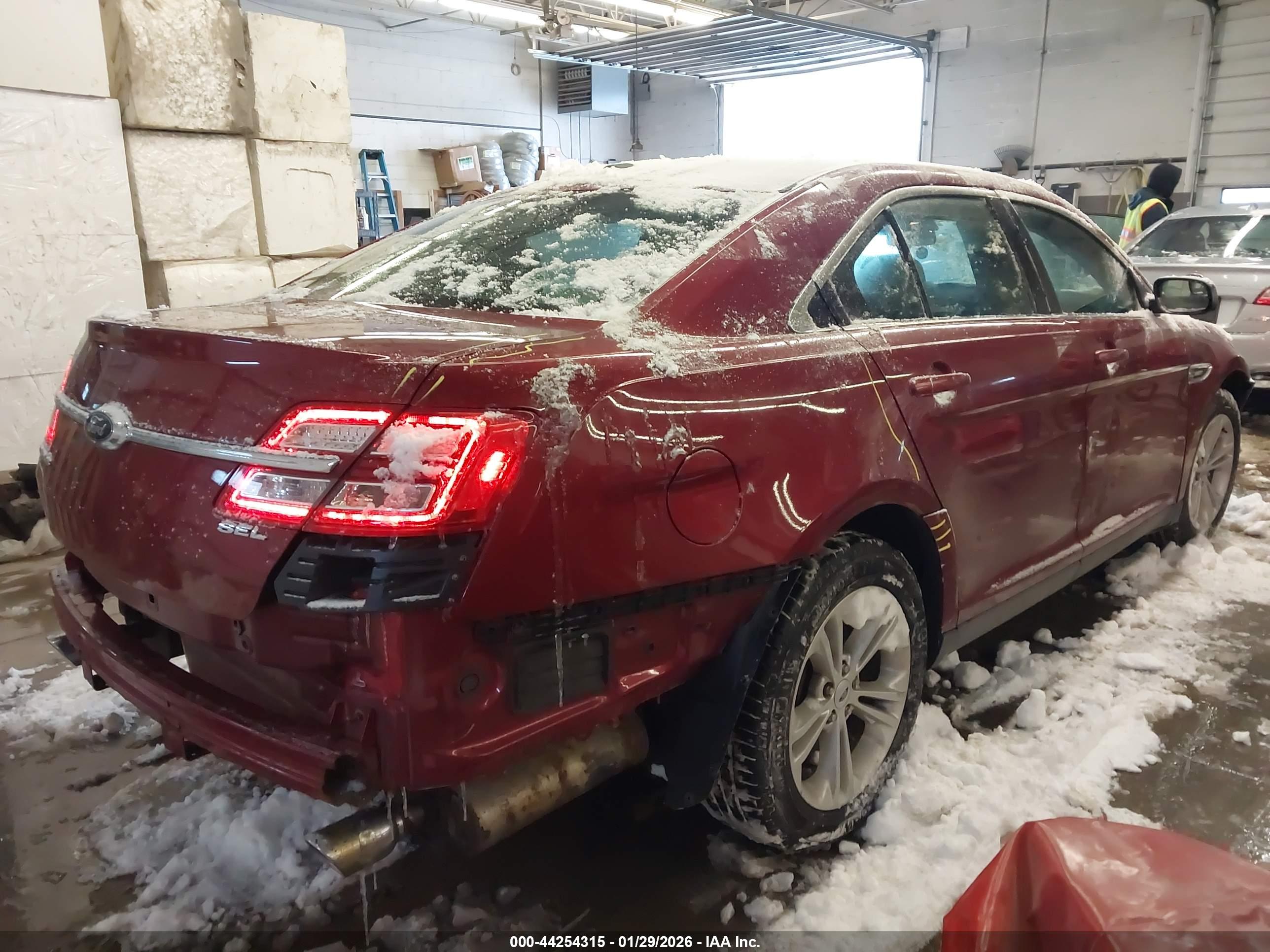 FORD TAURUS image 4