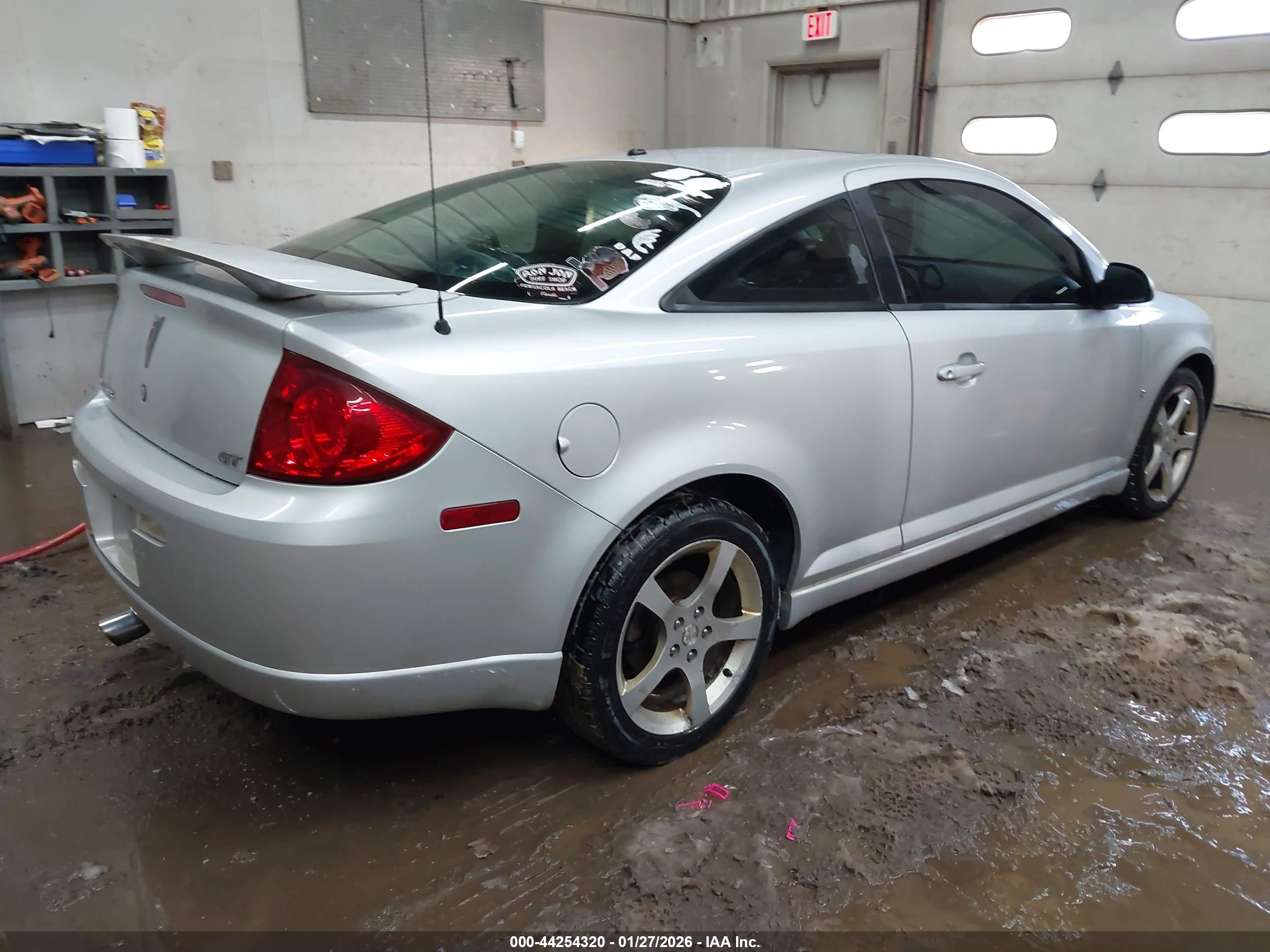 PONTIAC G5 image 4