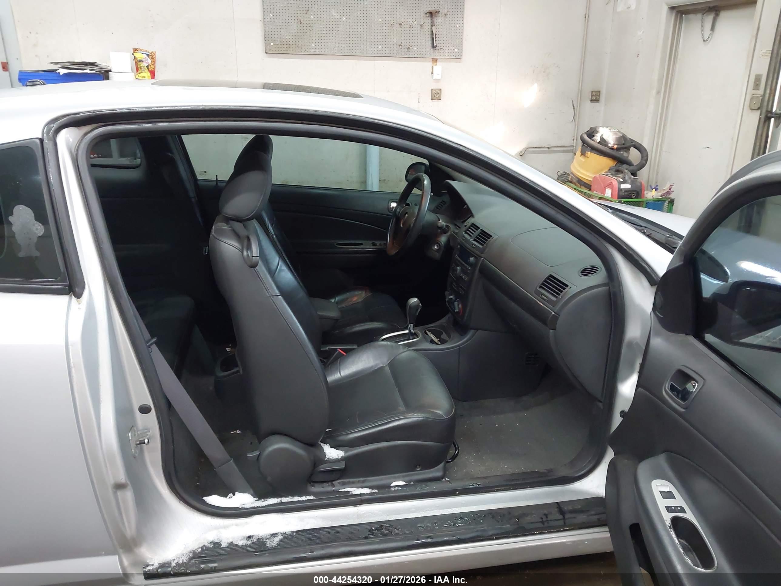 PONTIAC G5 image 5