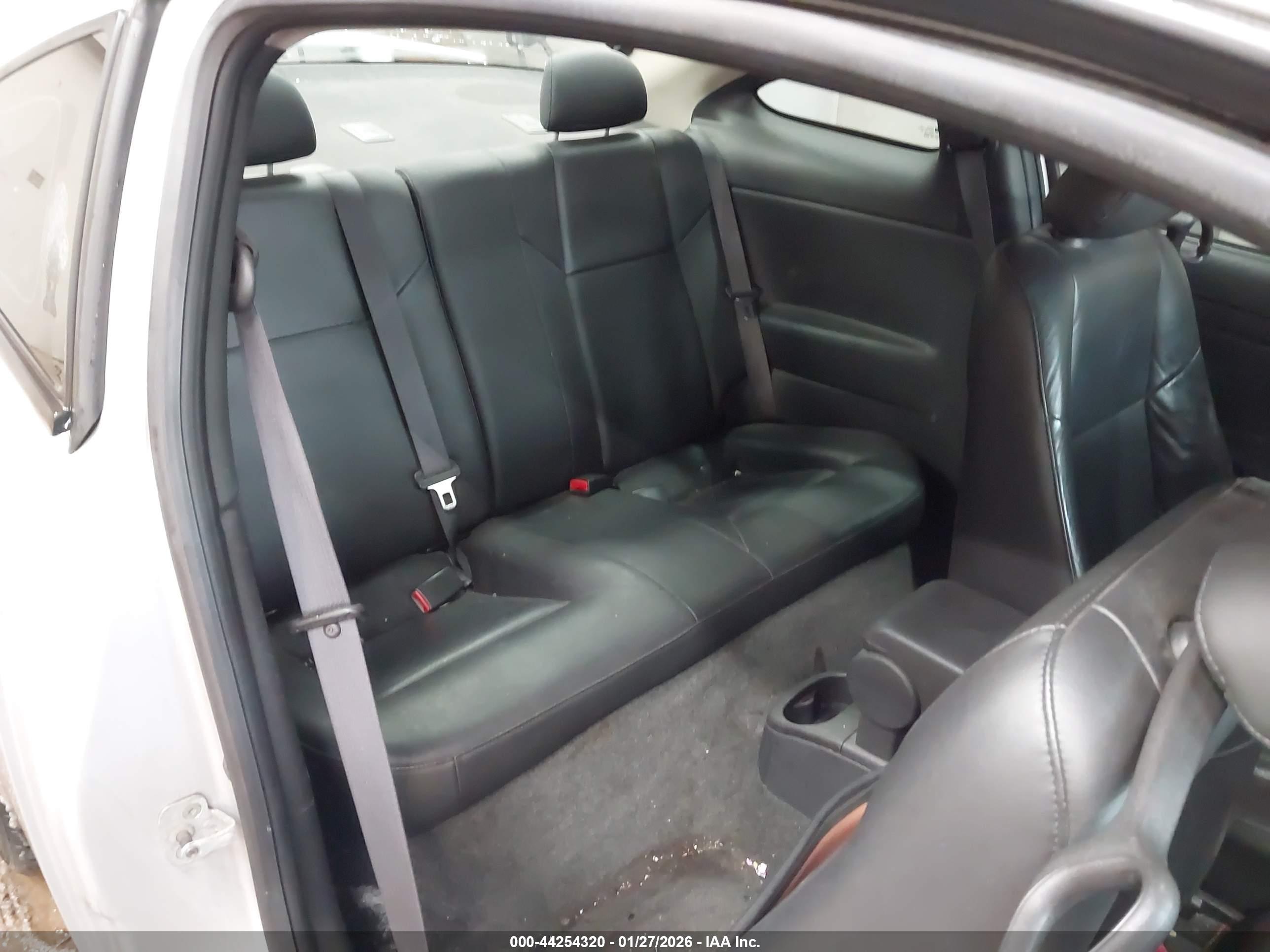 PONTIAC G5 image 8