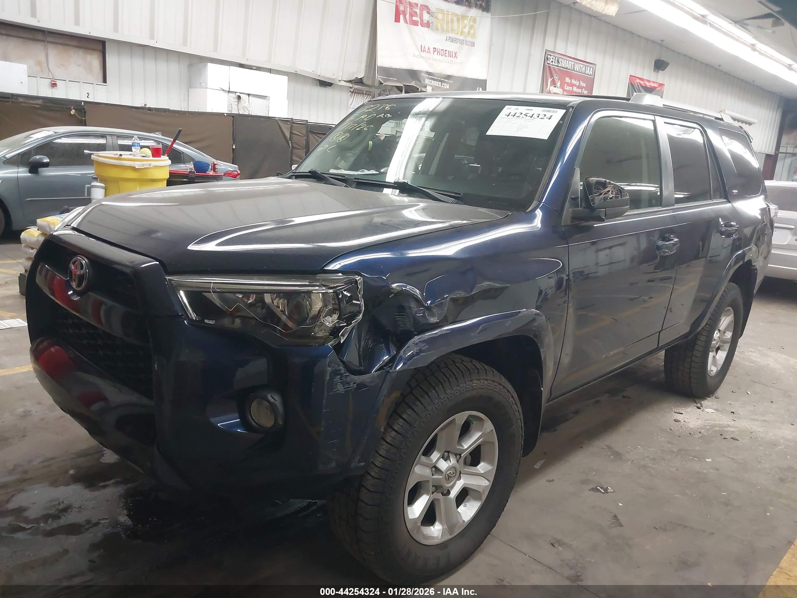 TOYOTA 4RUNNER image 2