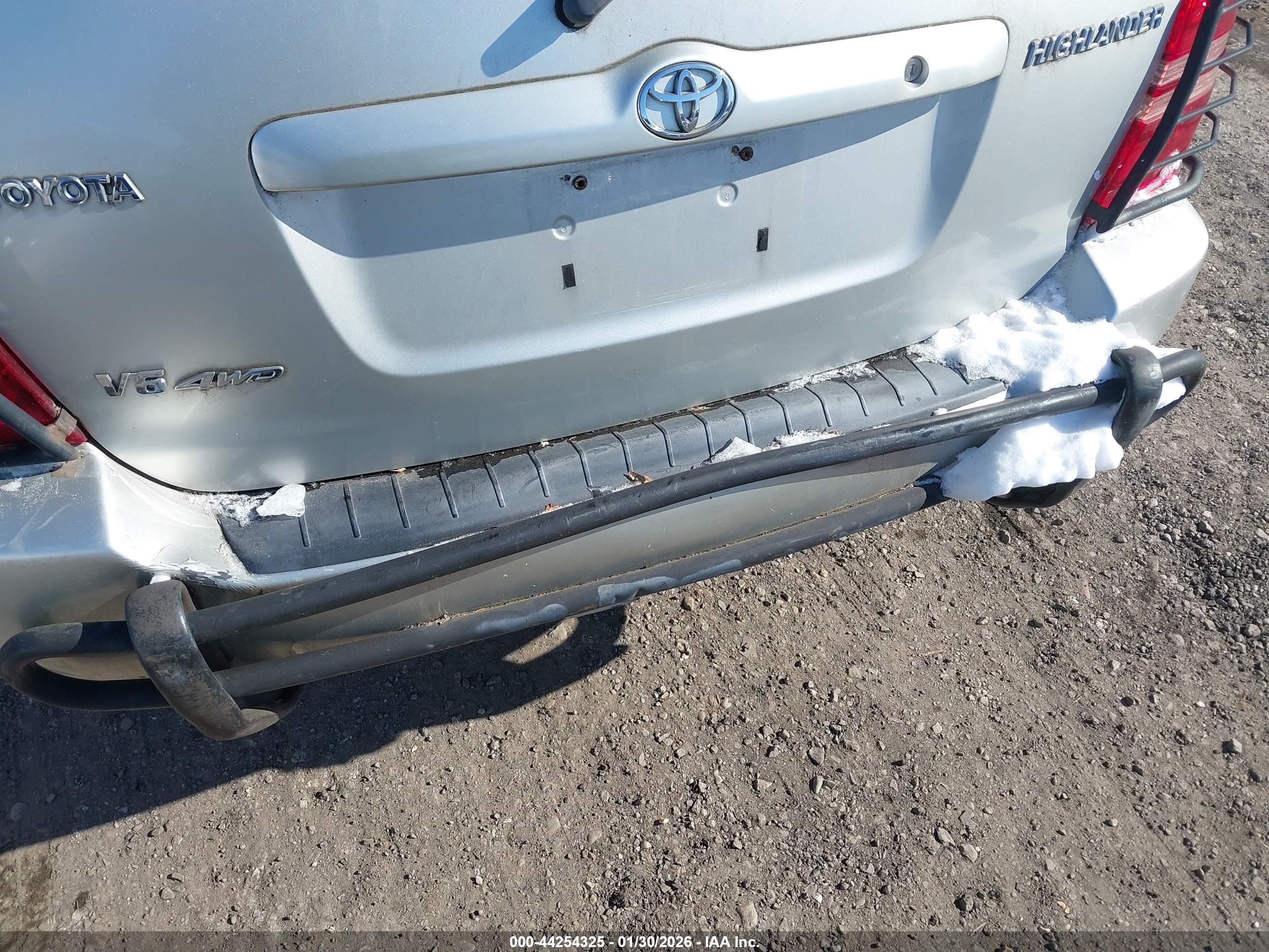 TOYOTA HIGHLANDER image 6