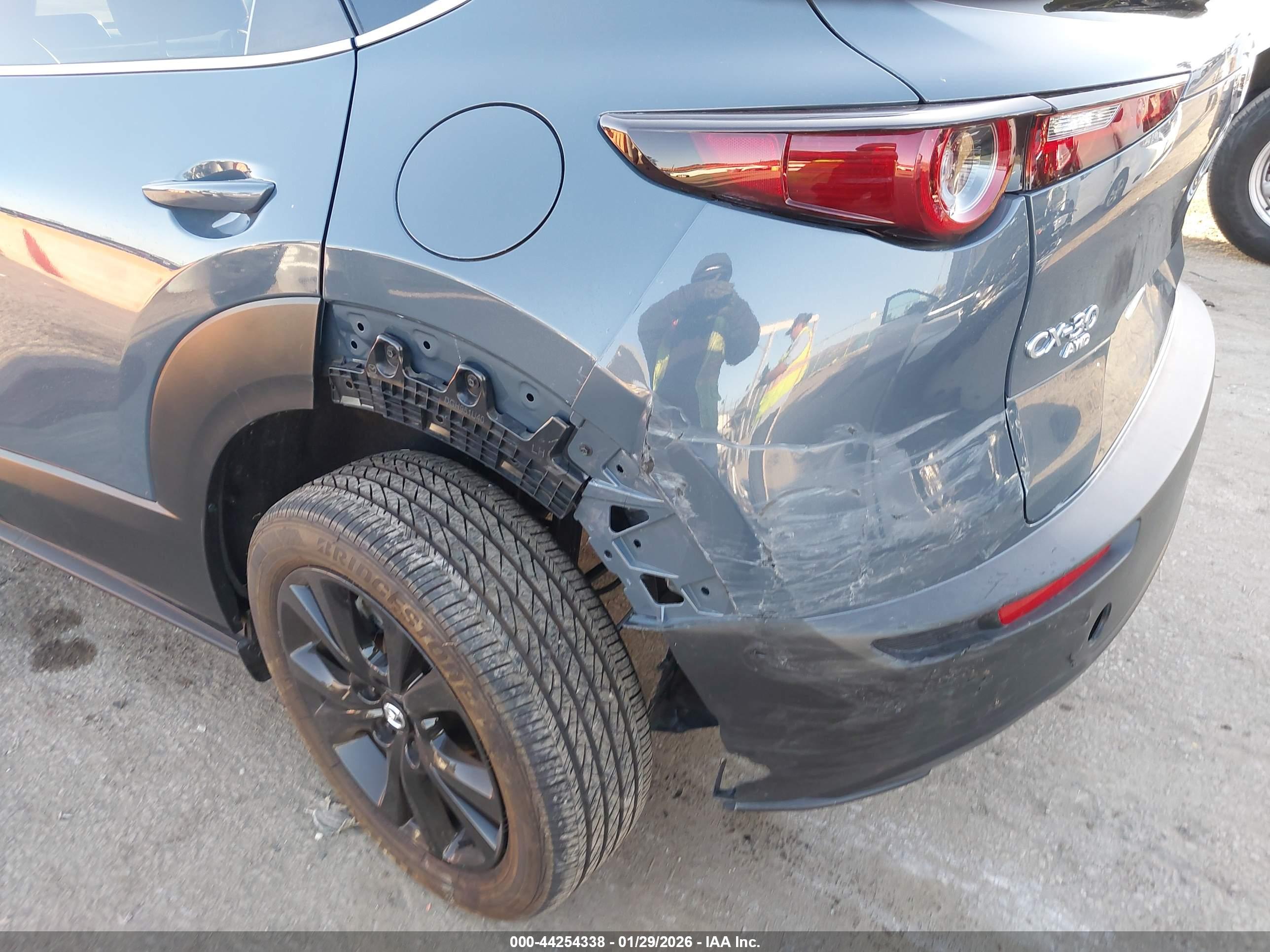 MAZDA CX-30 image 6