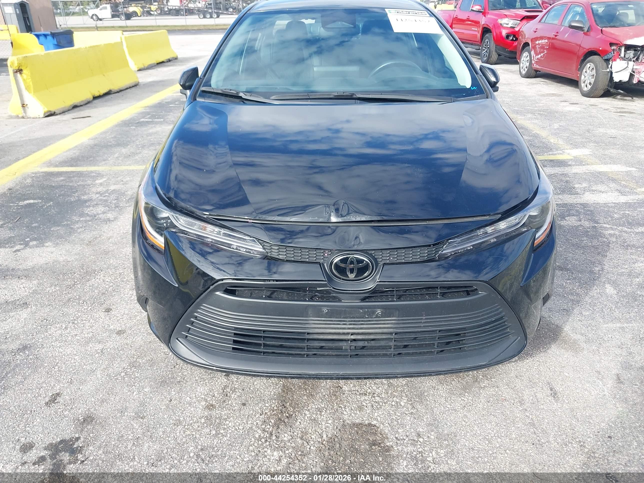 TOYOTA COROLLA image 6