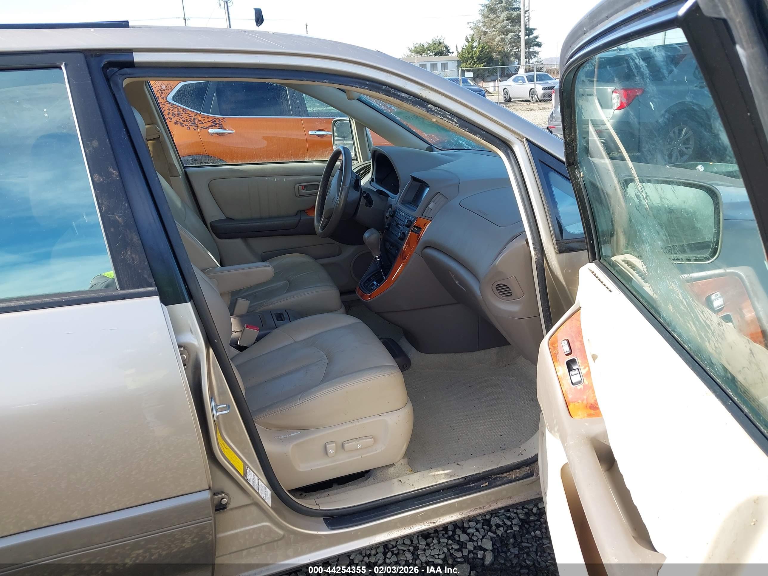 LEXUS RX image 5