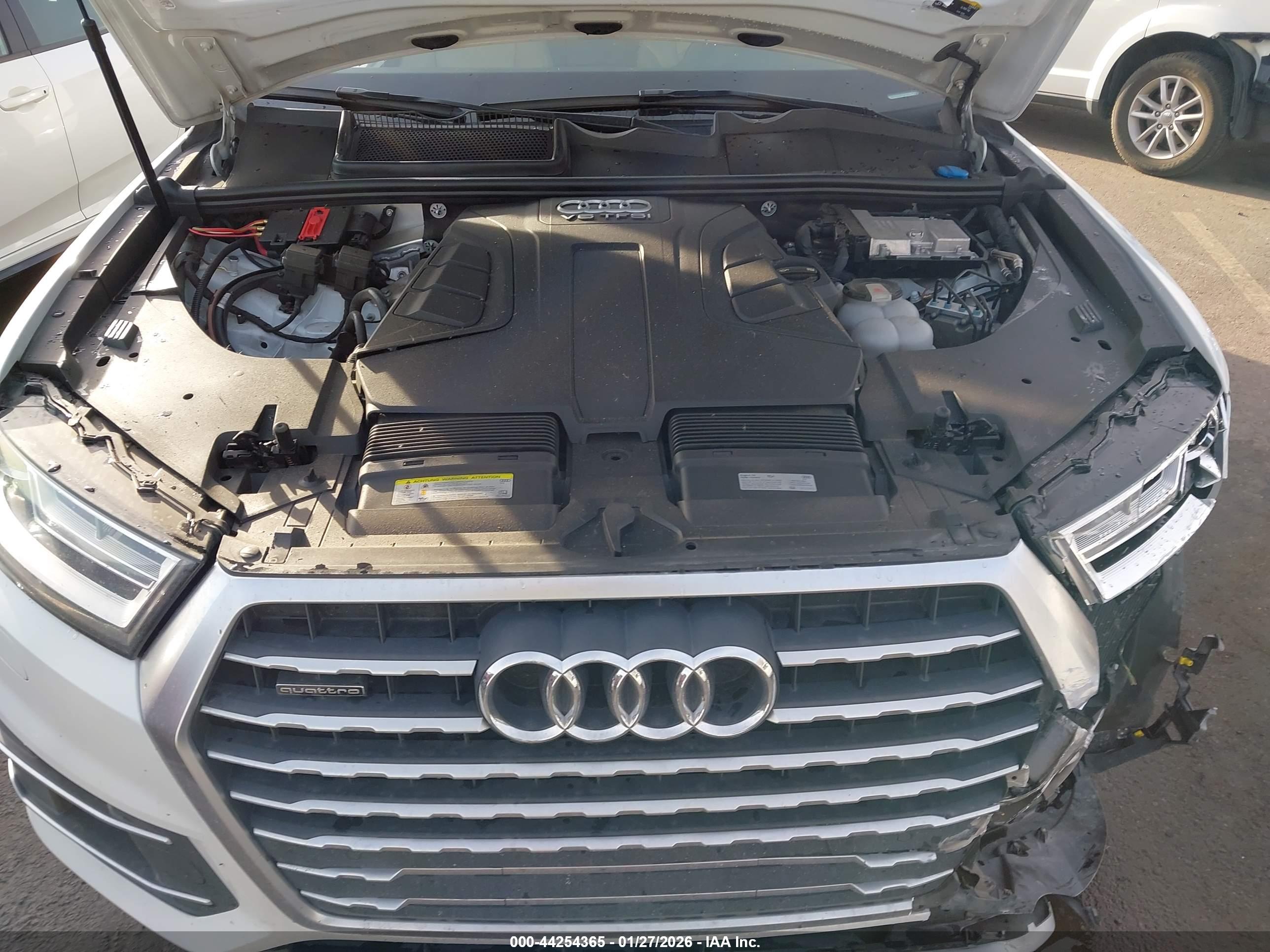 AUDI Q7 image 10