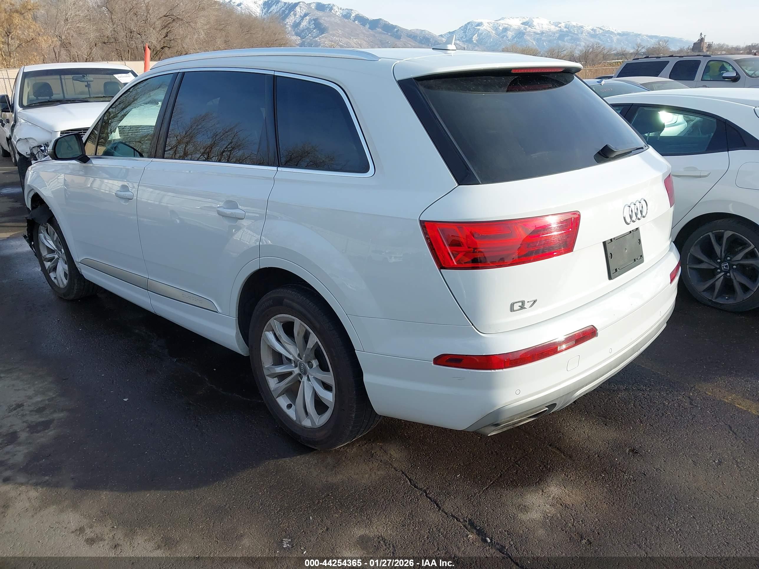 AUDI Q7 image 3