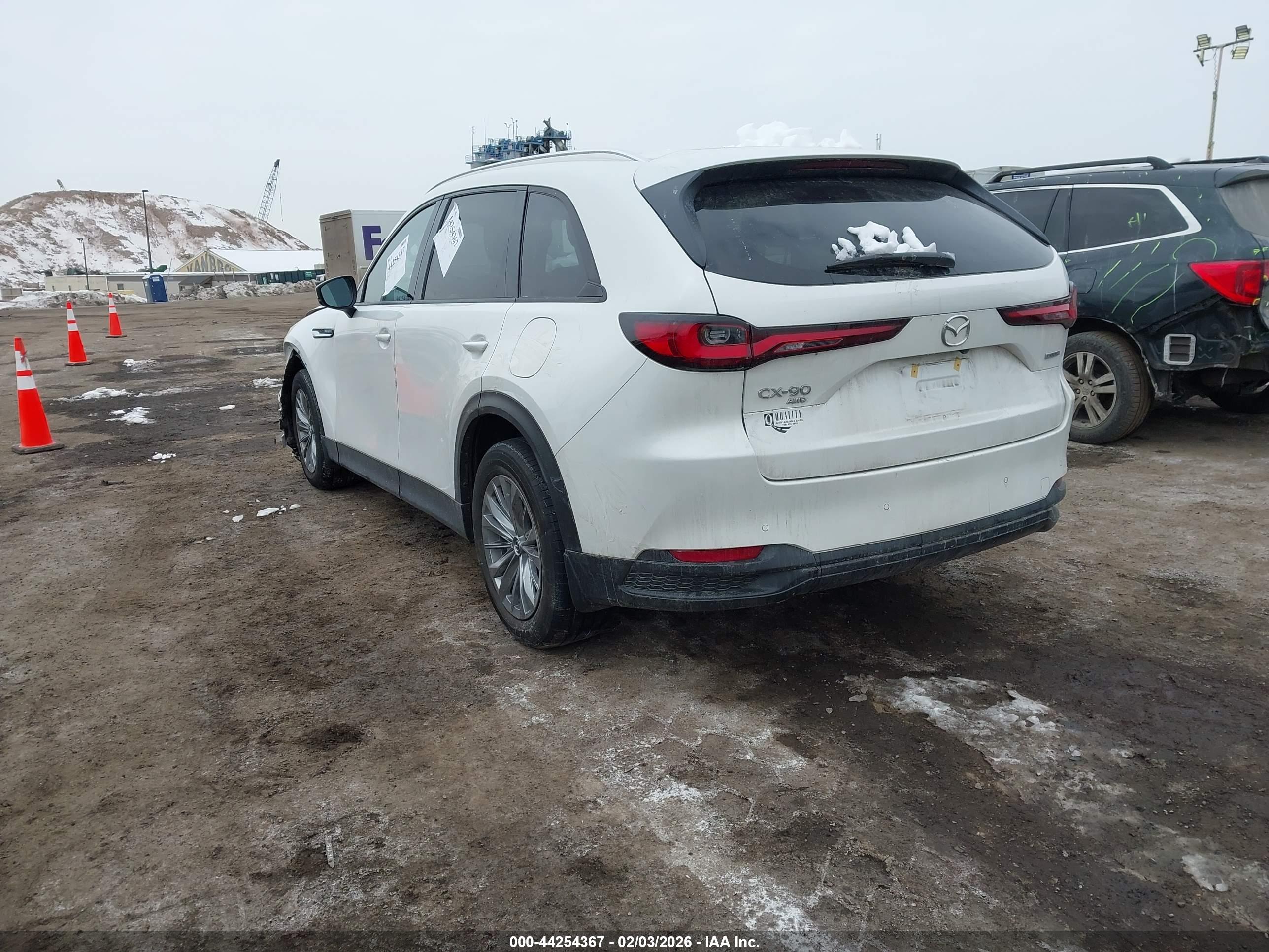 MAZDA CX-90 image 3