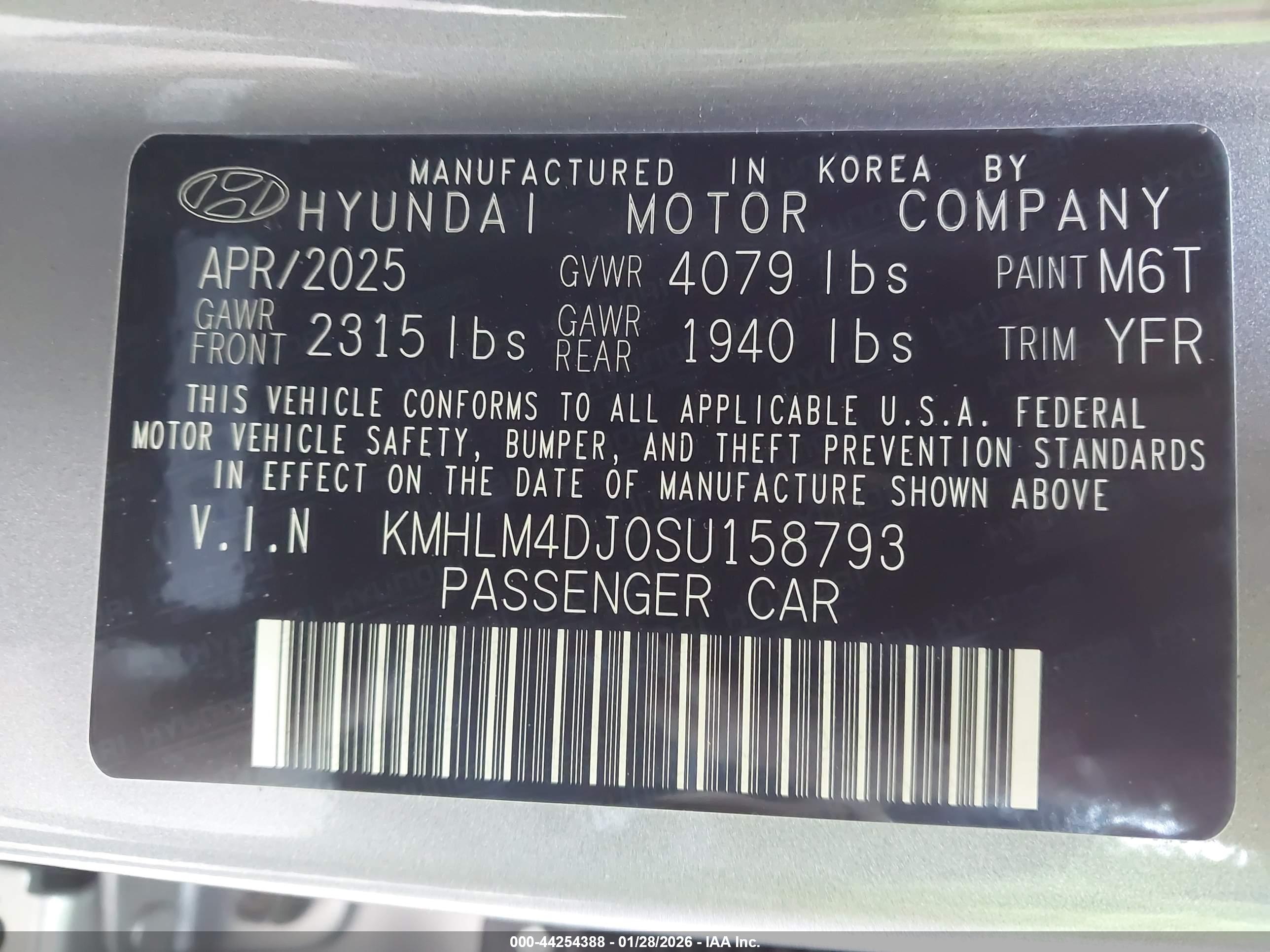 HYUNDAI ELANTRA image 9