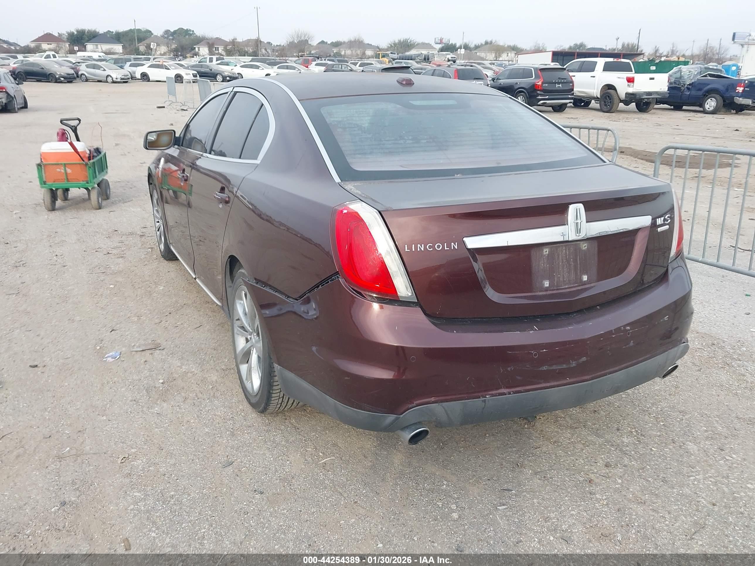 LINCOLN MKS image 3