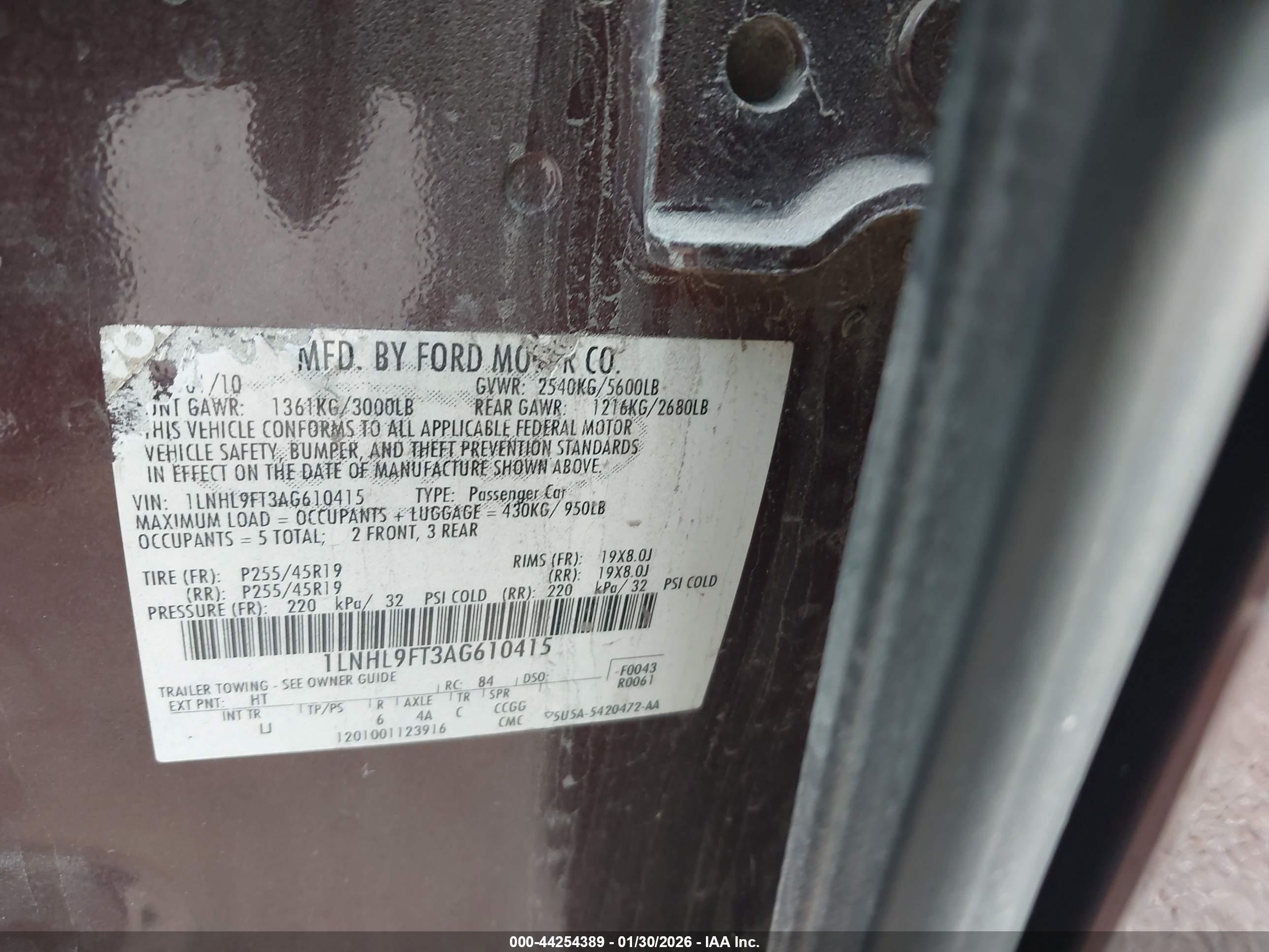 LINCOLN MKS image 9