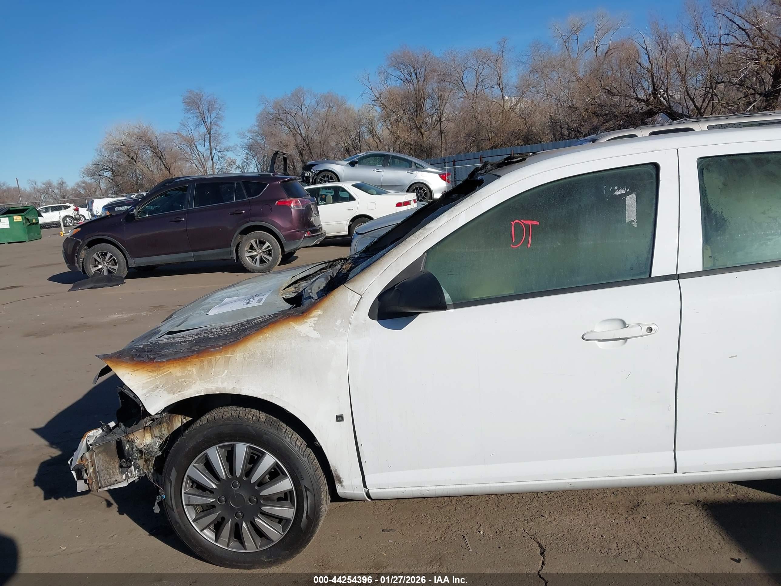 CHEVROLET COBALT image 6