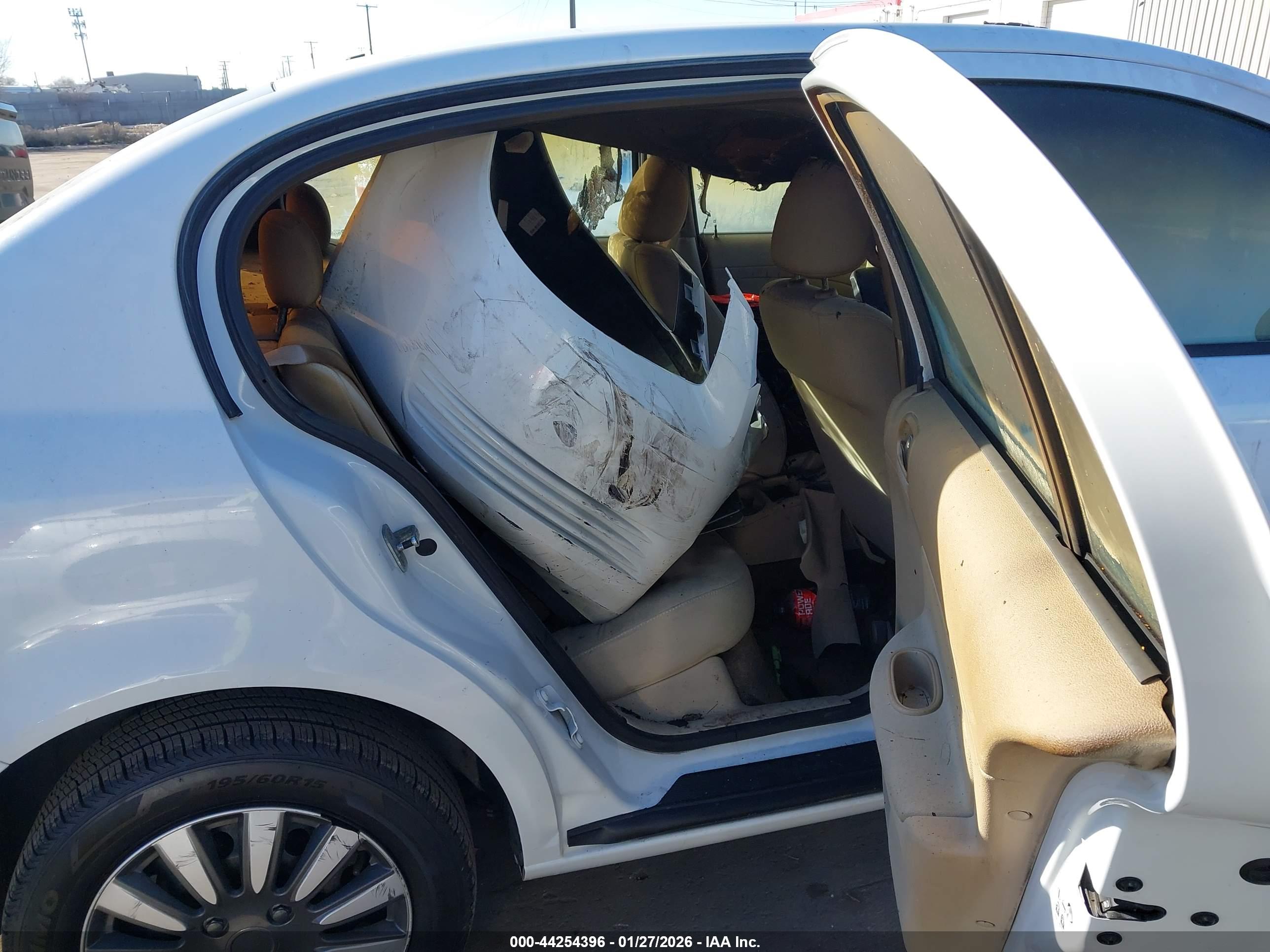 CHEVROLET COBALT image 8