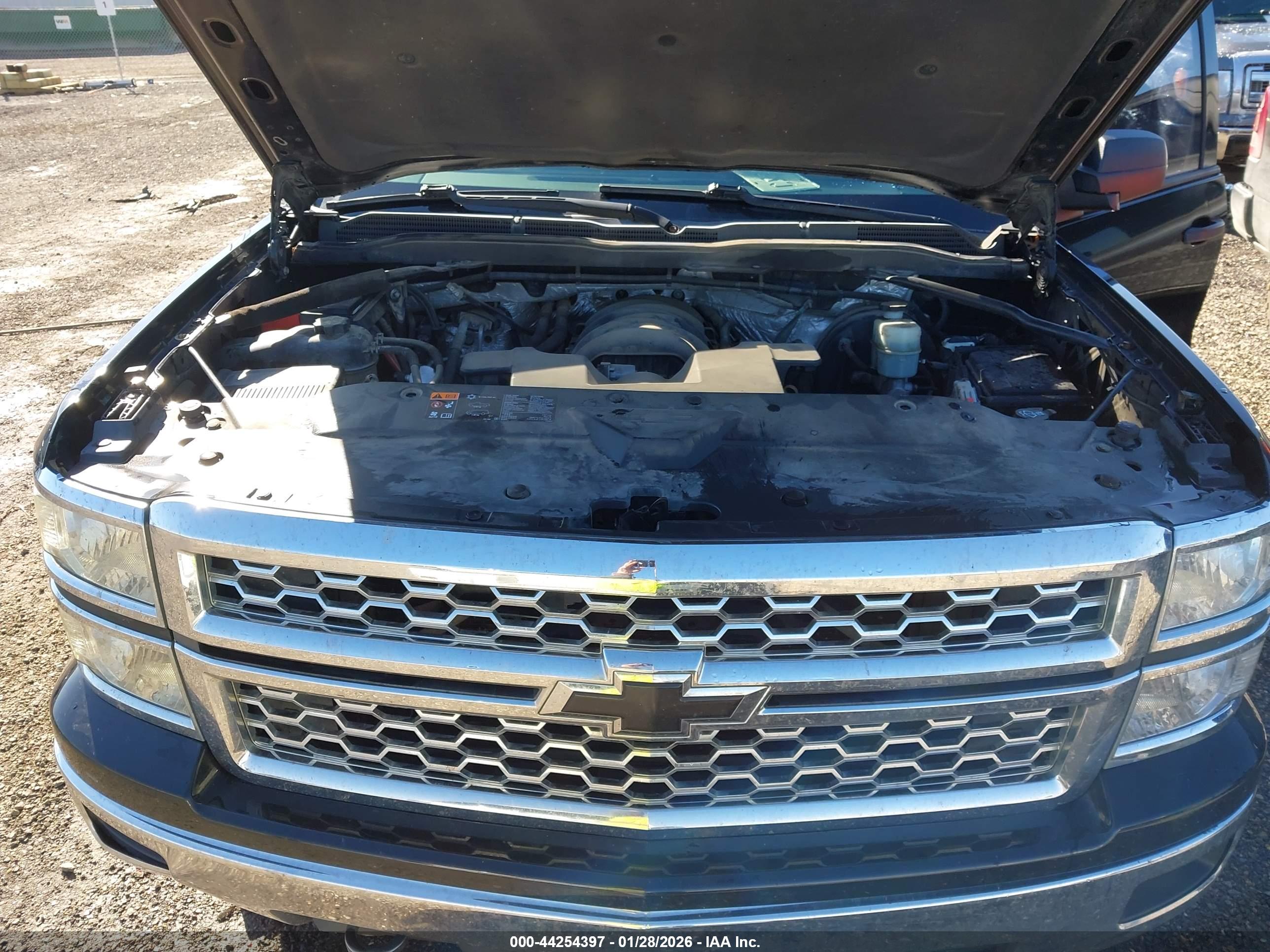 CHEVROLET SILVERADO image 10