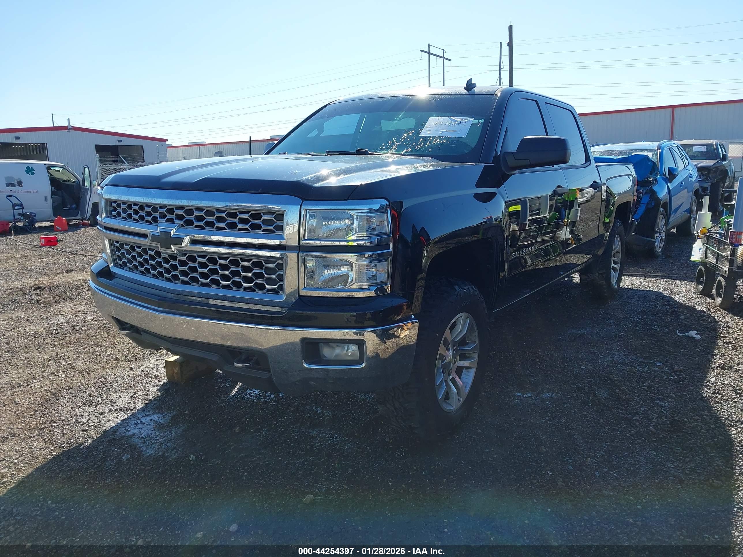 CHEVROLET SILVERADO image 2