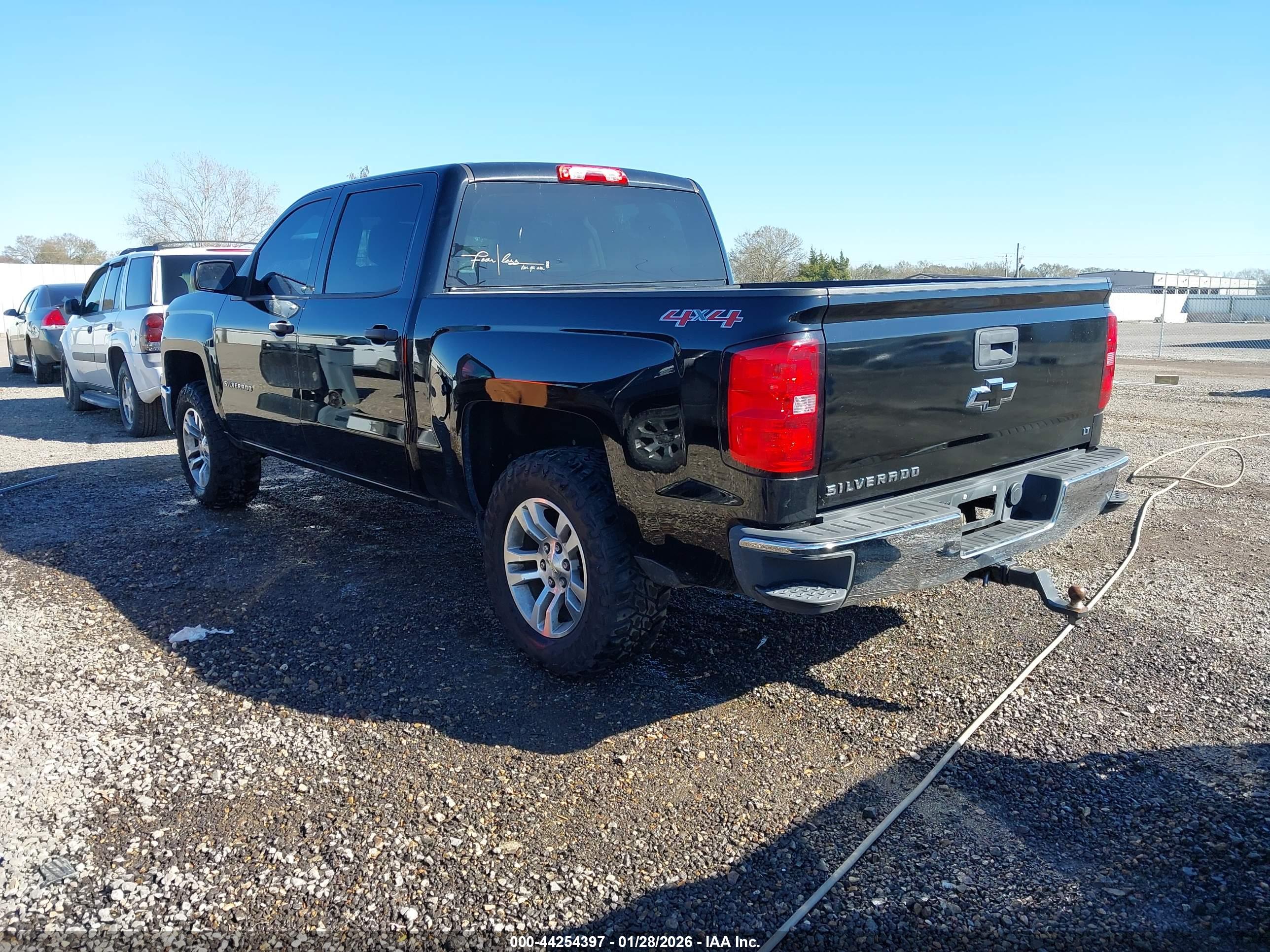 CHEVROLET SILVERADO image 3