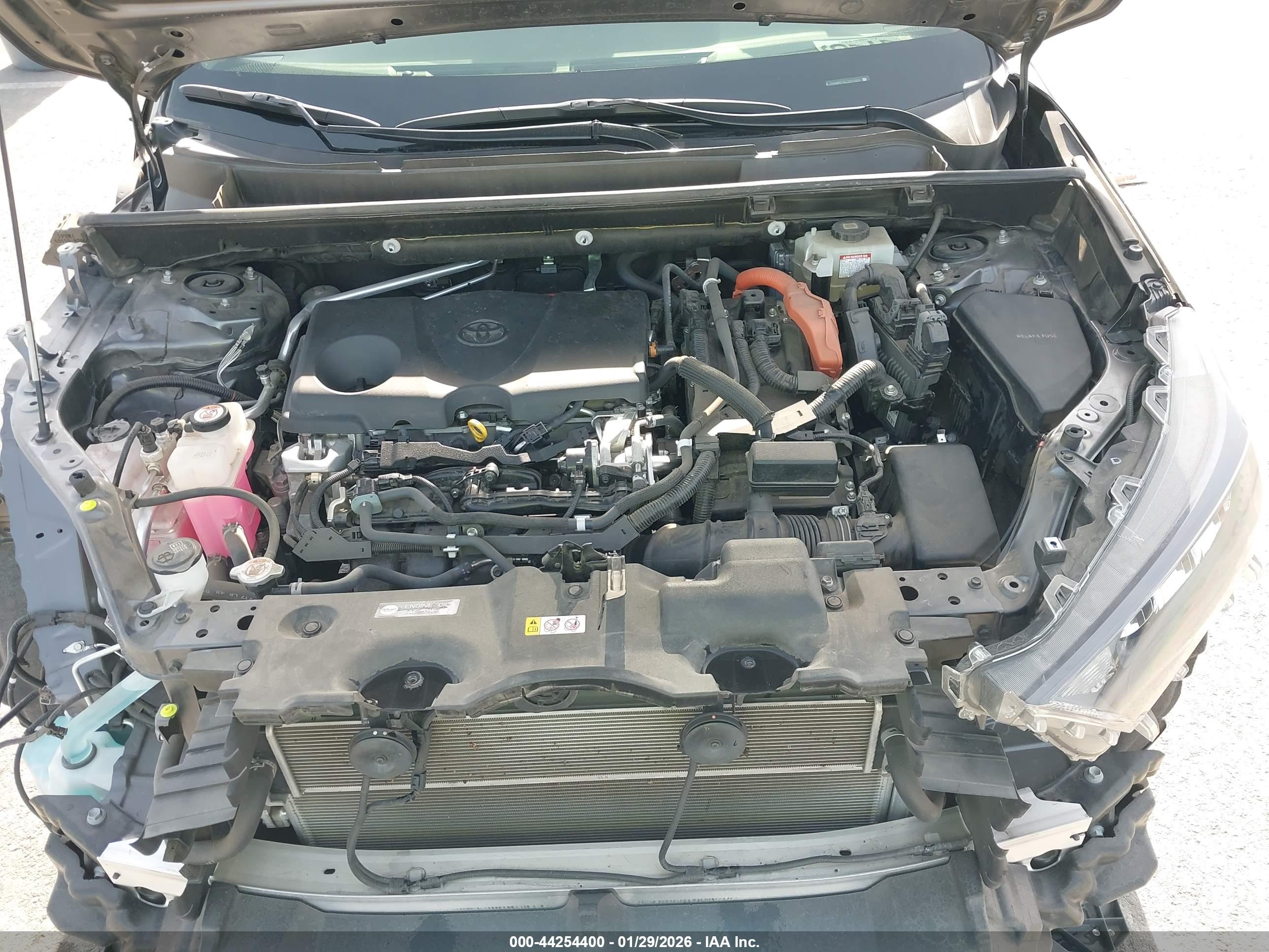 TOYOTA RAV4 image 10
