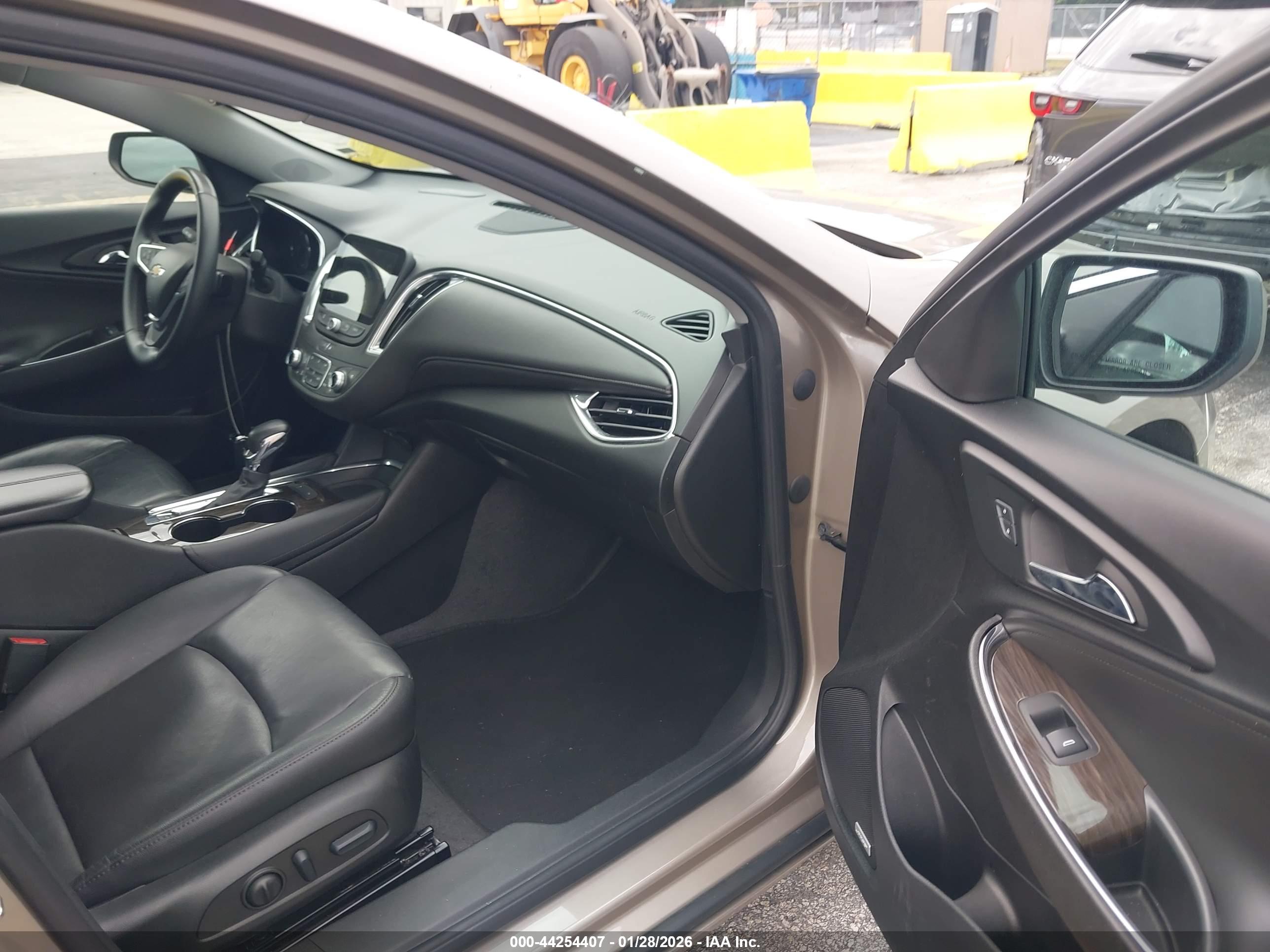 CHEVROLET MALIBU image 5