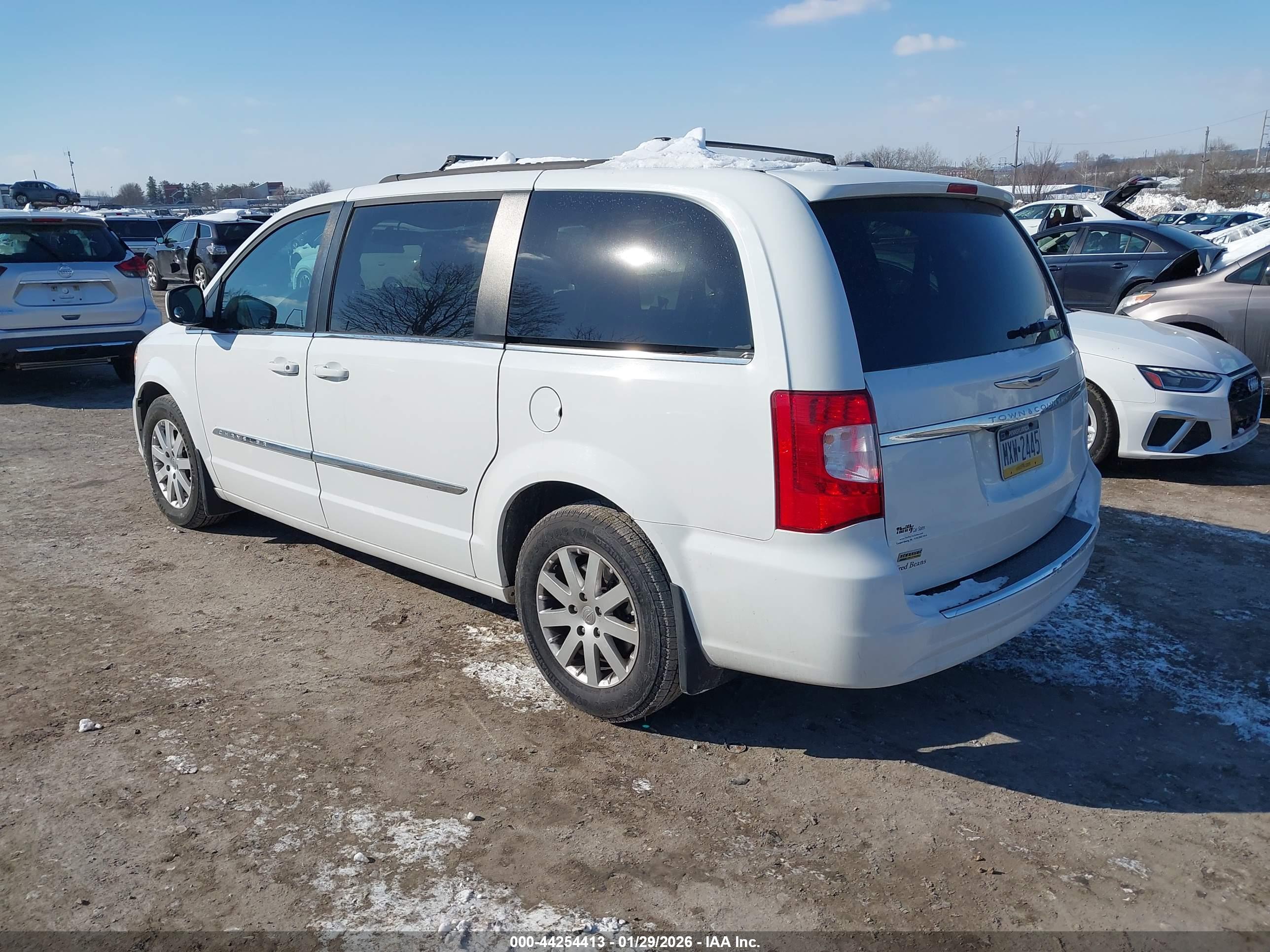 CHRYSLER TOWN image 3