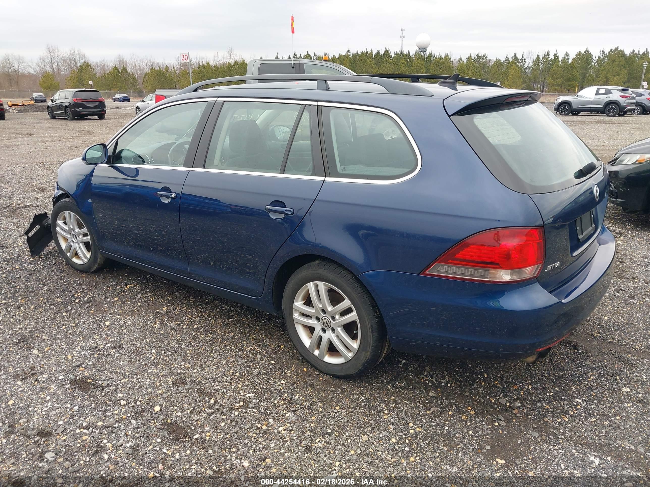 VOLKSWAGEN JETTA image 3
