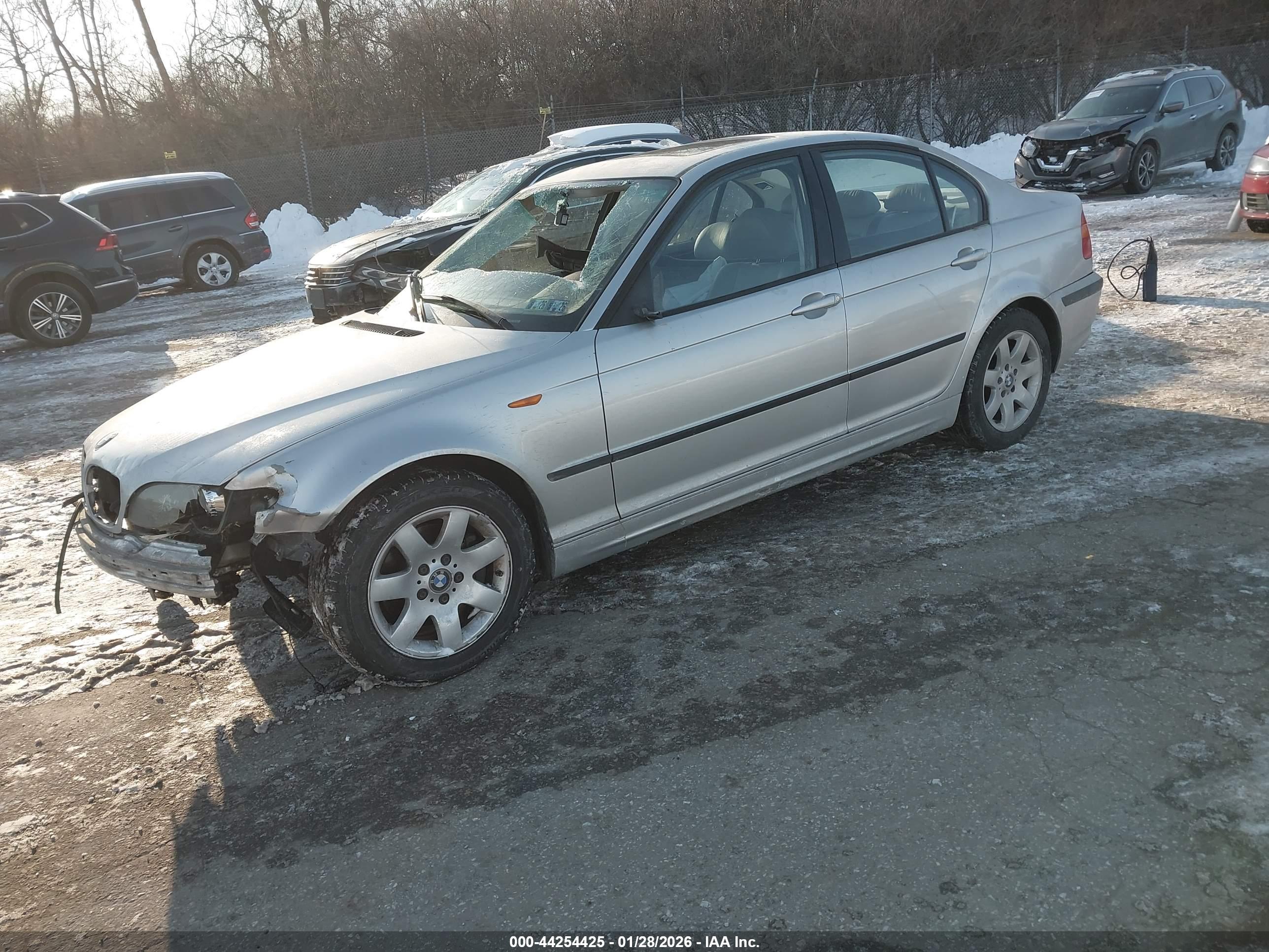 BMW 325I image 2