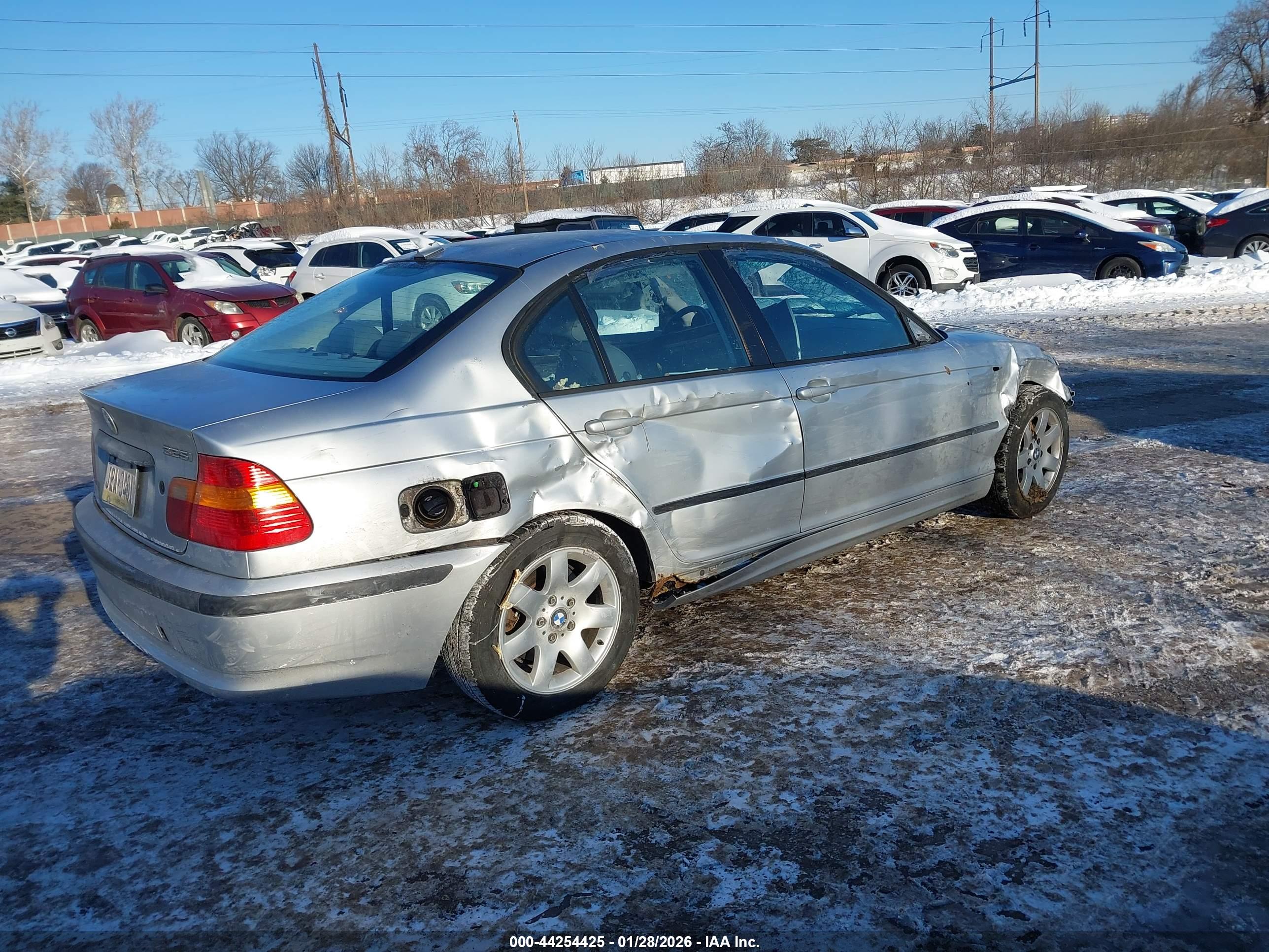 BMW 325I image 4