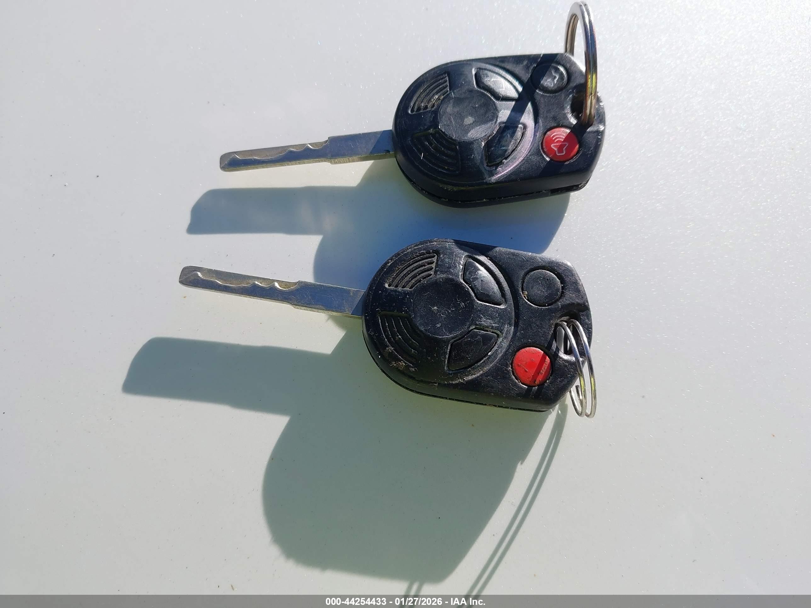 FORD C-MAX image 11