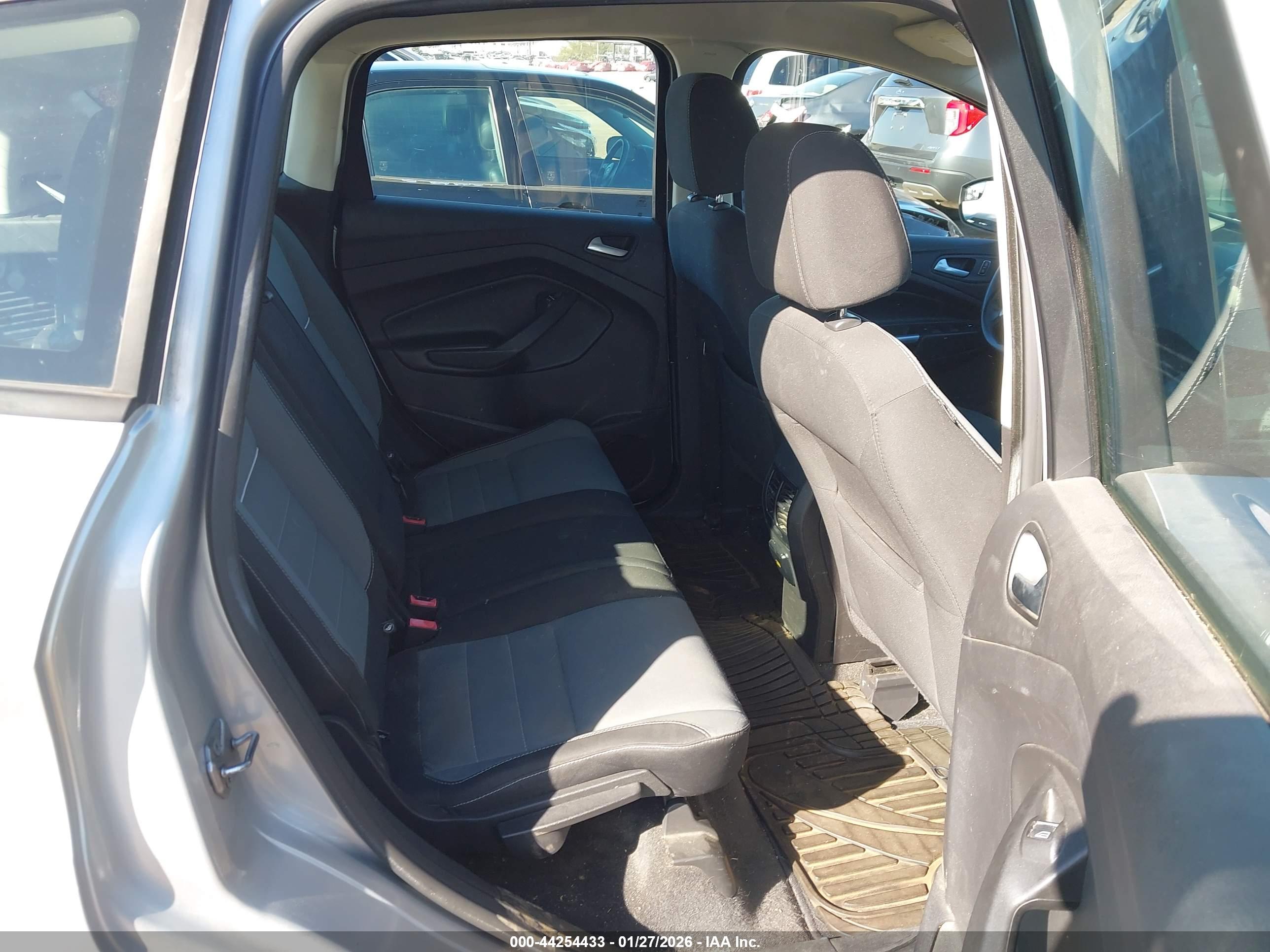 FORD C-MAX image 8