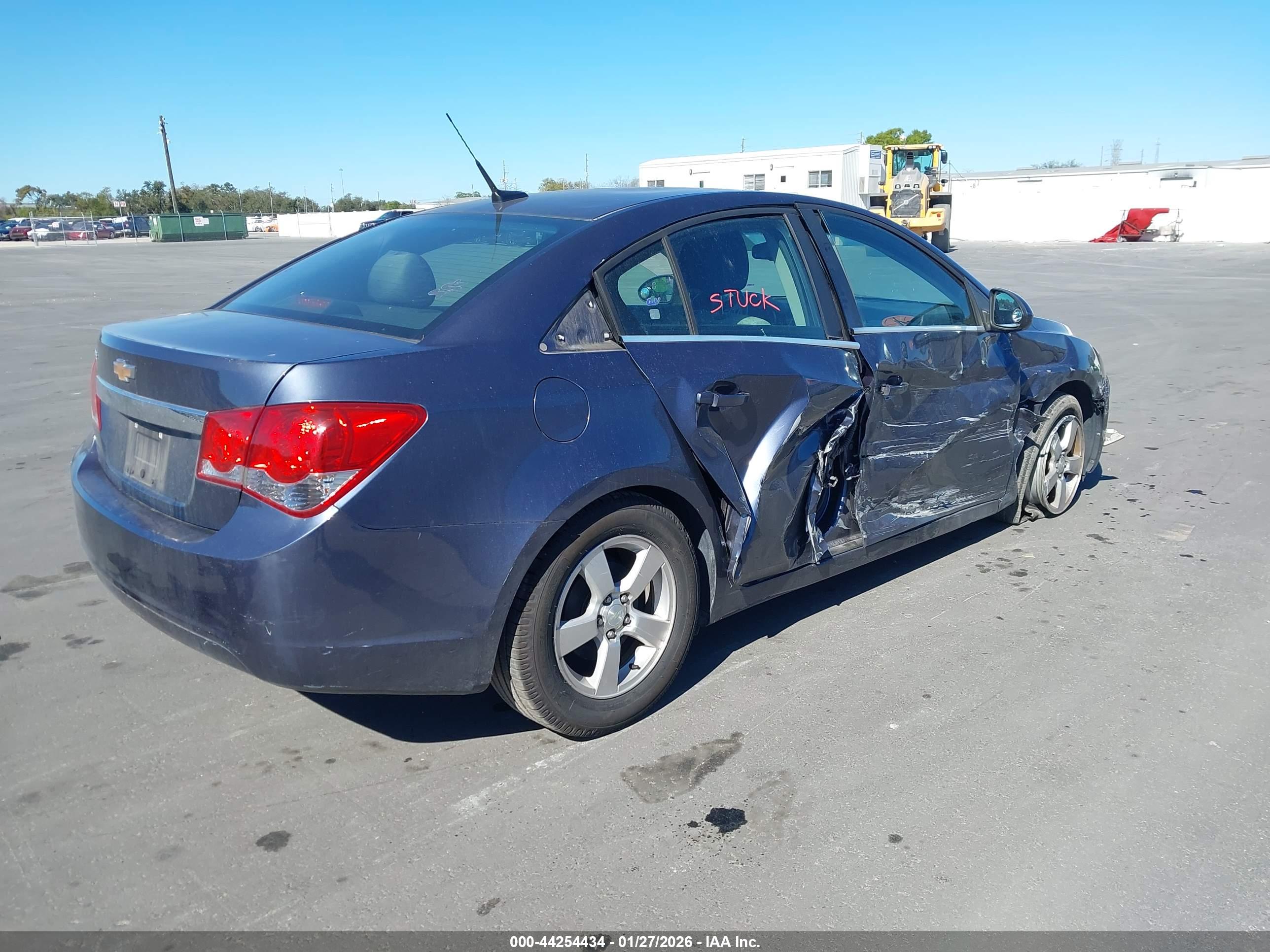 CHEVROLET CRUZE image 4